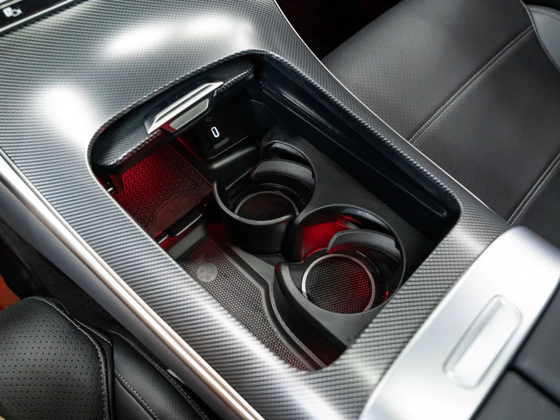 mph046_3294892009_mercedes_benz_glc_2025_c882e46fd3