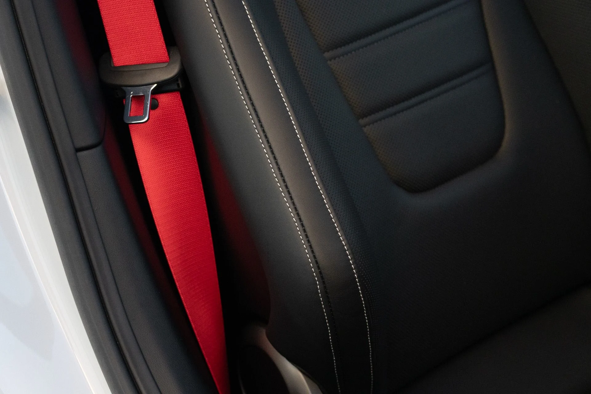 mph046_3346007667_Used_2024_Porsche_911_Turbo_1762281596_54c8e25a8a