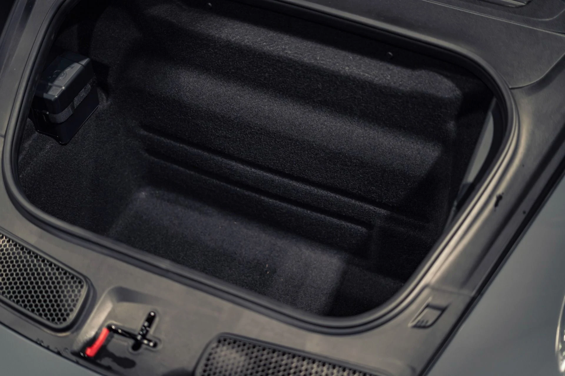 mph046_334995017_Used_2026_Porsche_911_GT_3_Touring_Lightweight_Package_1776110091_e47c8e5bb7