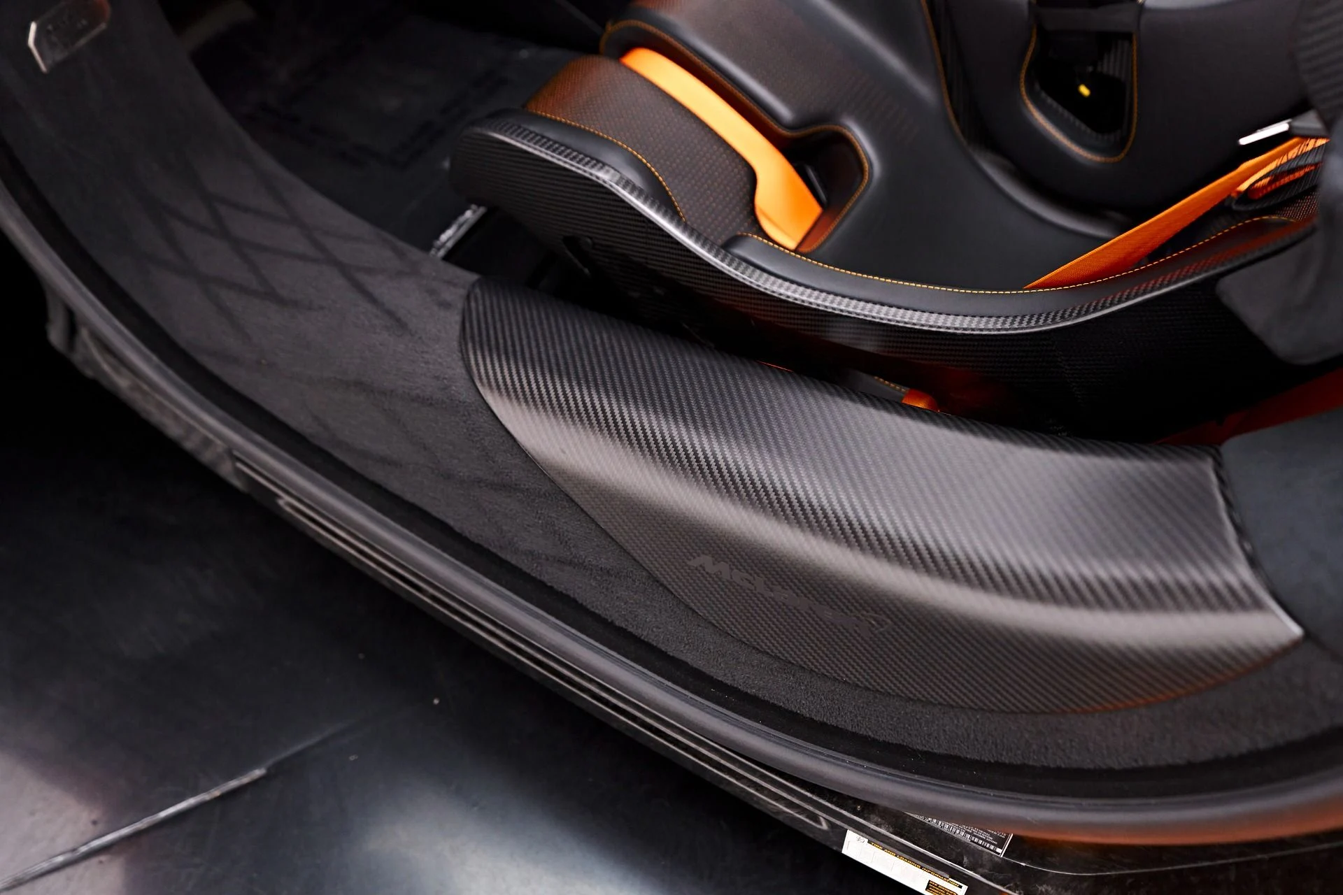 mph046_3358162640_Used_2019_Mc_Laren_Senna_1754344438_2c45cd09d9