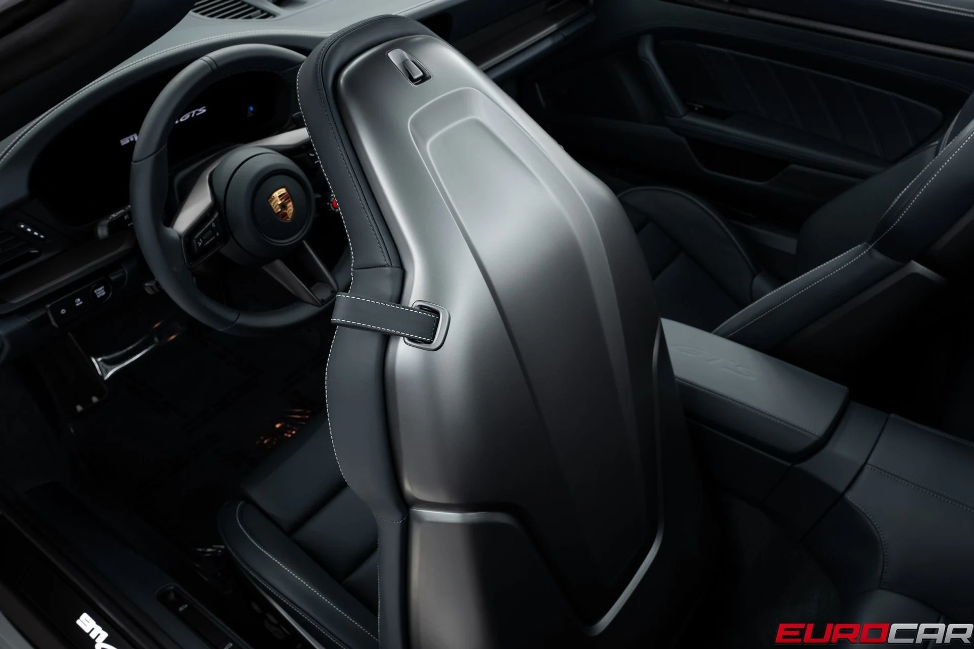 mph046_3368539201_image_47_4bcd386169