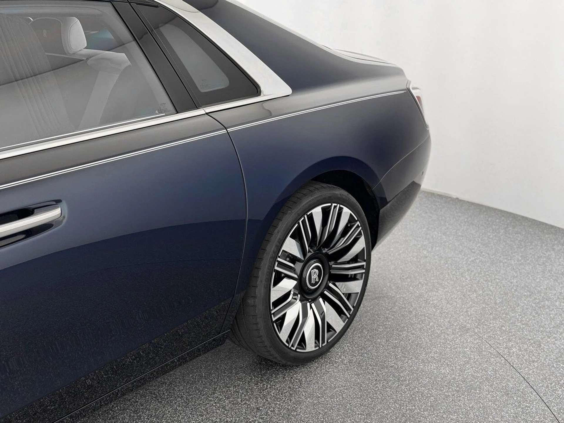 mph046_3369504303_4b0893d1272d302a599aa9cb64d061a0x_6b860e52ce