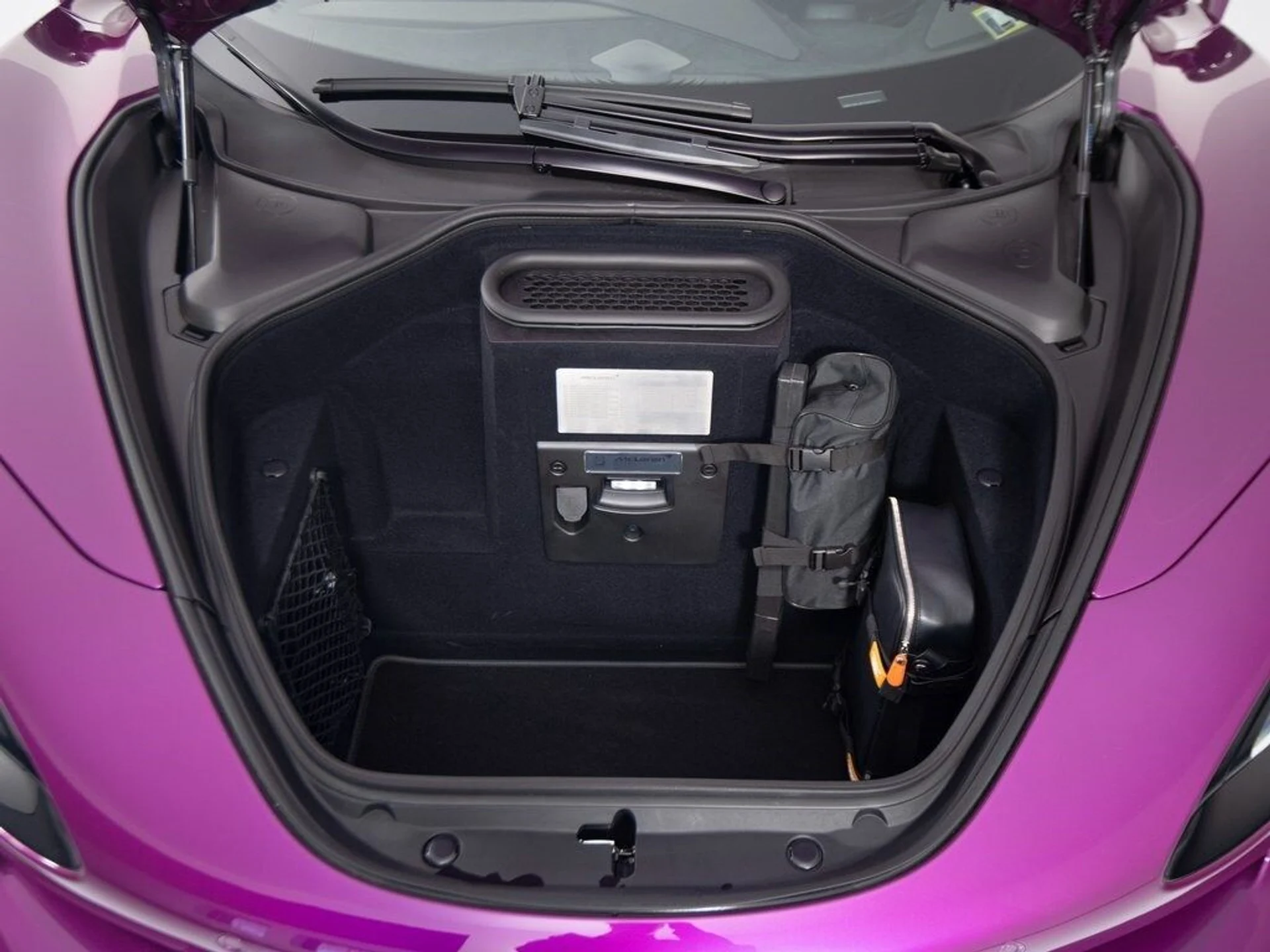 mph046_3371348627_0db96e653f321093d7630ec44048bbecx_db3aef59d4