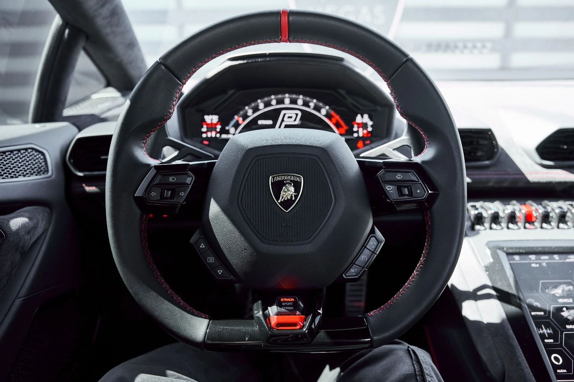 mph046_3384046234_Used_2023_Lamborghini_Huracan_Tecnica_Base_1777013749_d2f0daf106