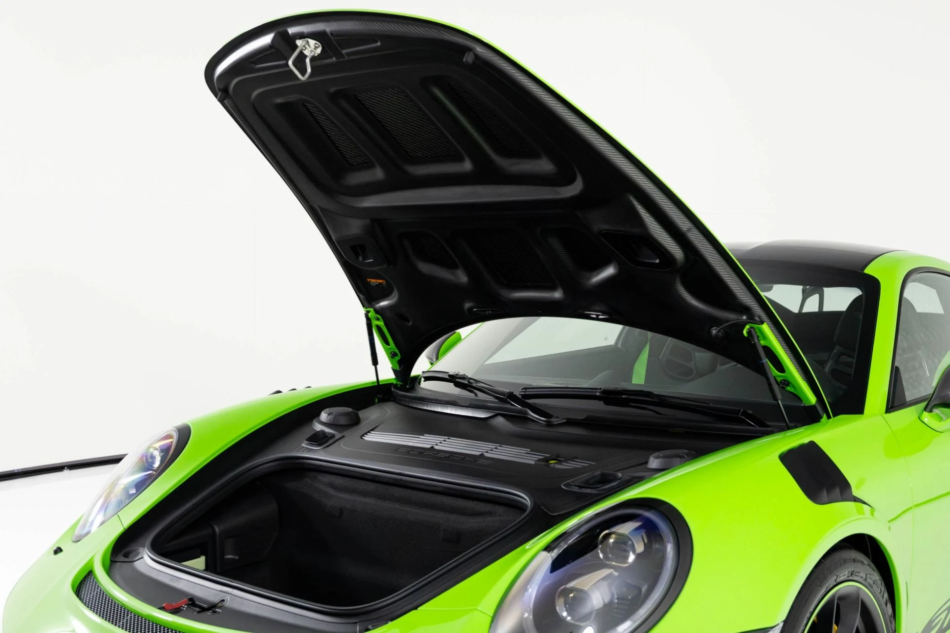 mph046_3396553098_Used_2019_Porsche_911_GT_3_RS_1763595295_8c276099e5