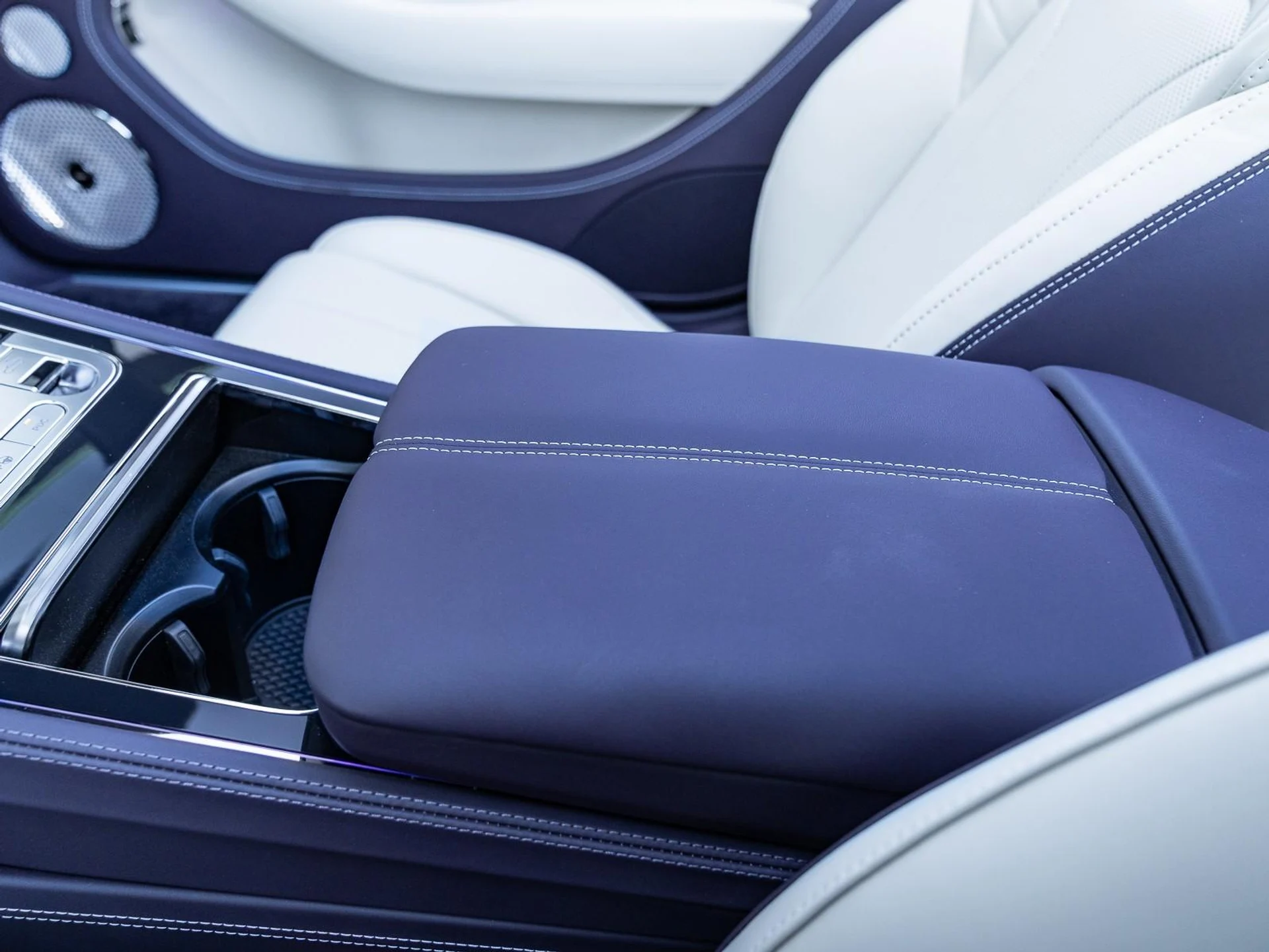 mph046_3398407473_Used_2024_Bentley_Continental_GT_V8_1763485690_829ffd5aea