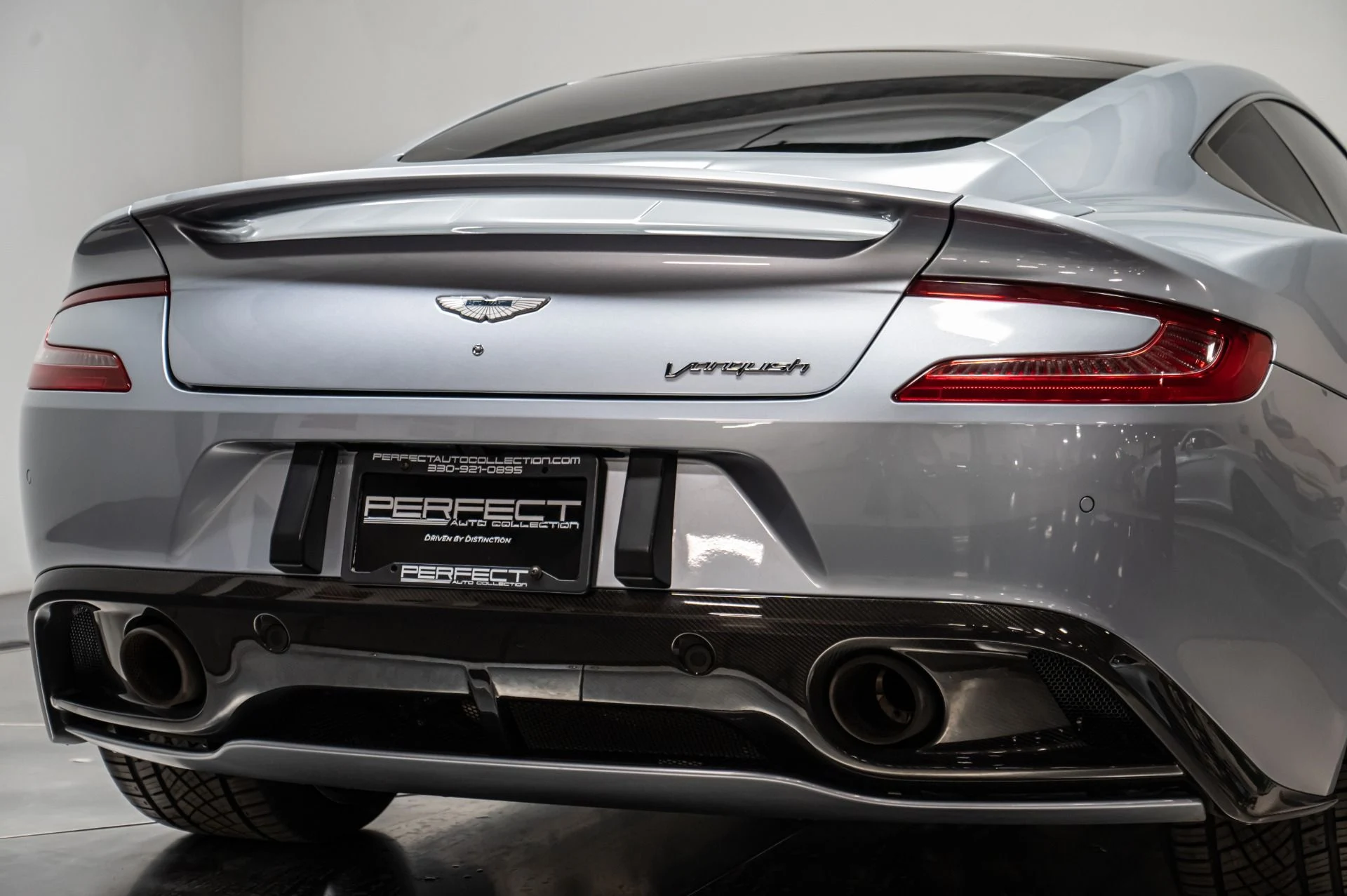mph046_3409024323_Used_2014_Aston_Martin_Vanquish_V12_1729699077_21447ea40f