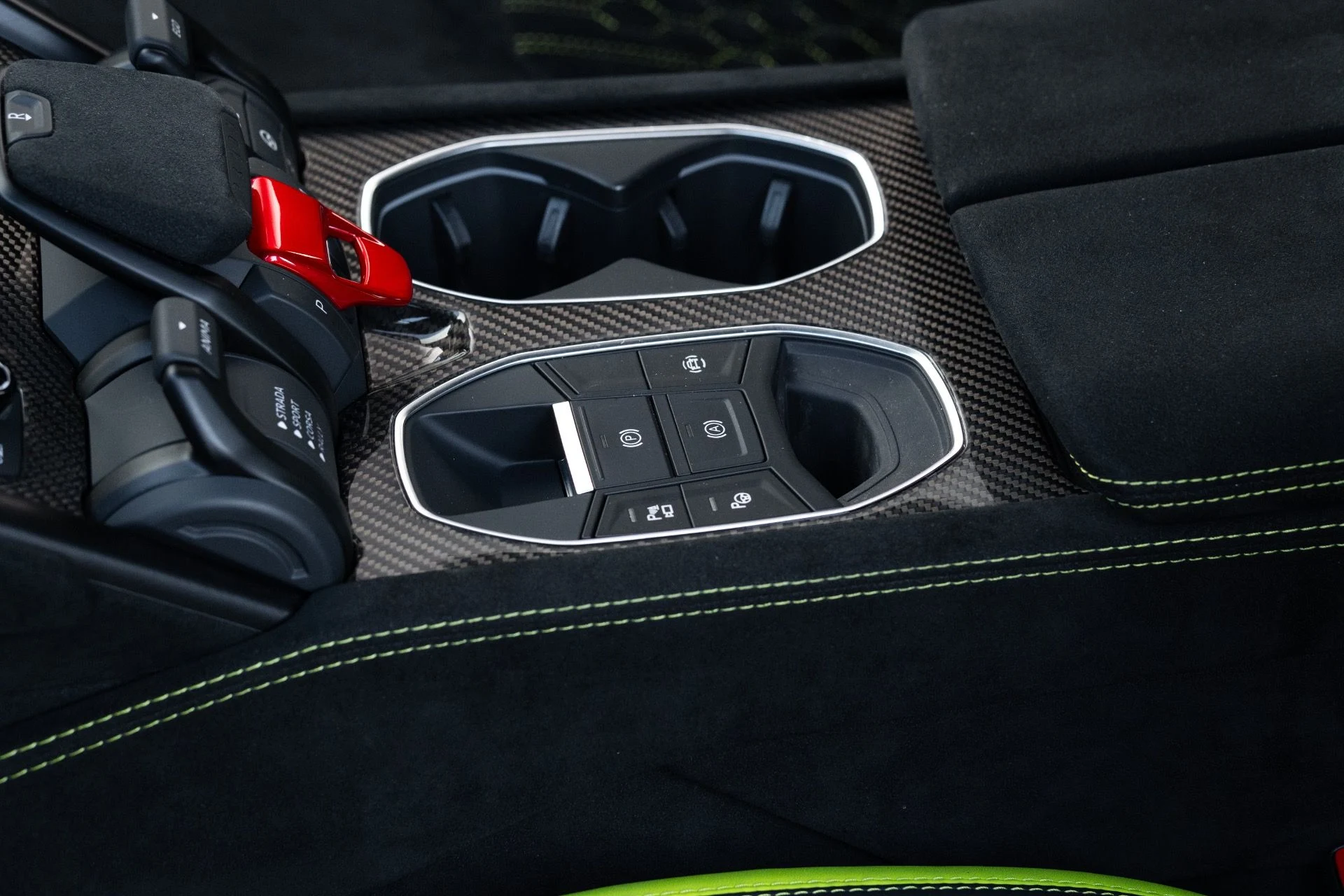 mph046_342487630_Used_2023_Lamborghini_Urus_Performante_1771690657_8b5a009c9d