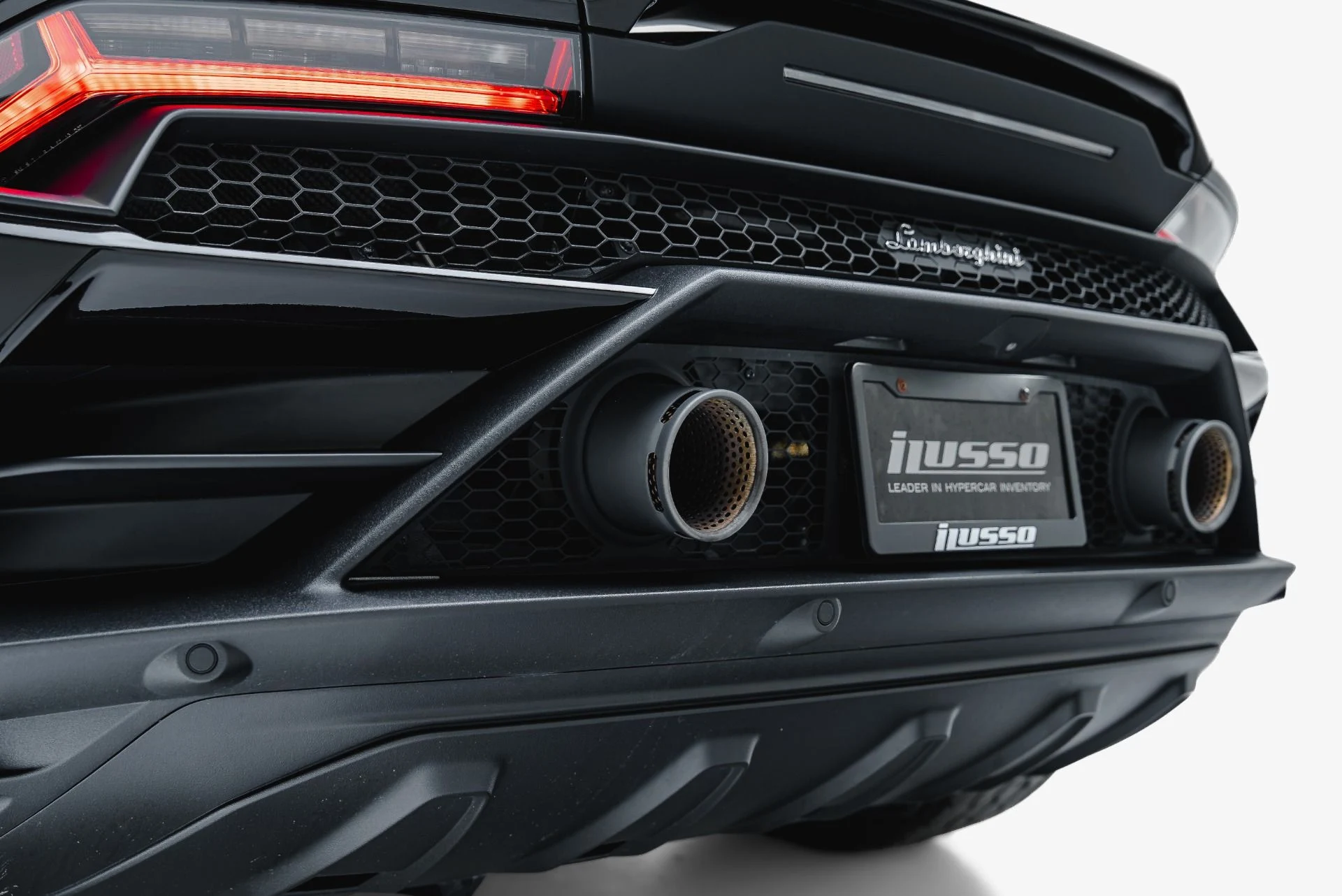 mph046_3437440830_Used_2024_Lamborghini_Huracan_Sterrato_1792021010_abffd559f0