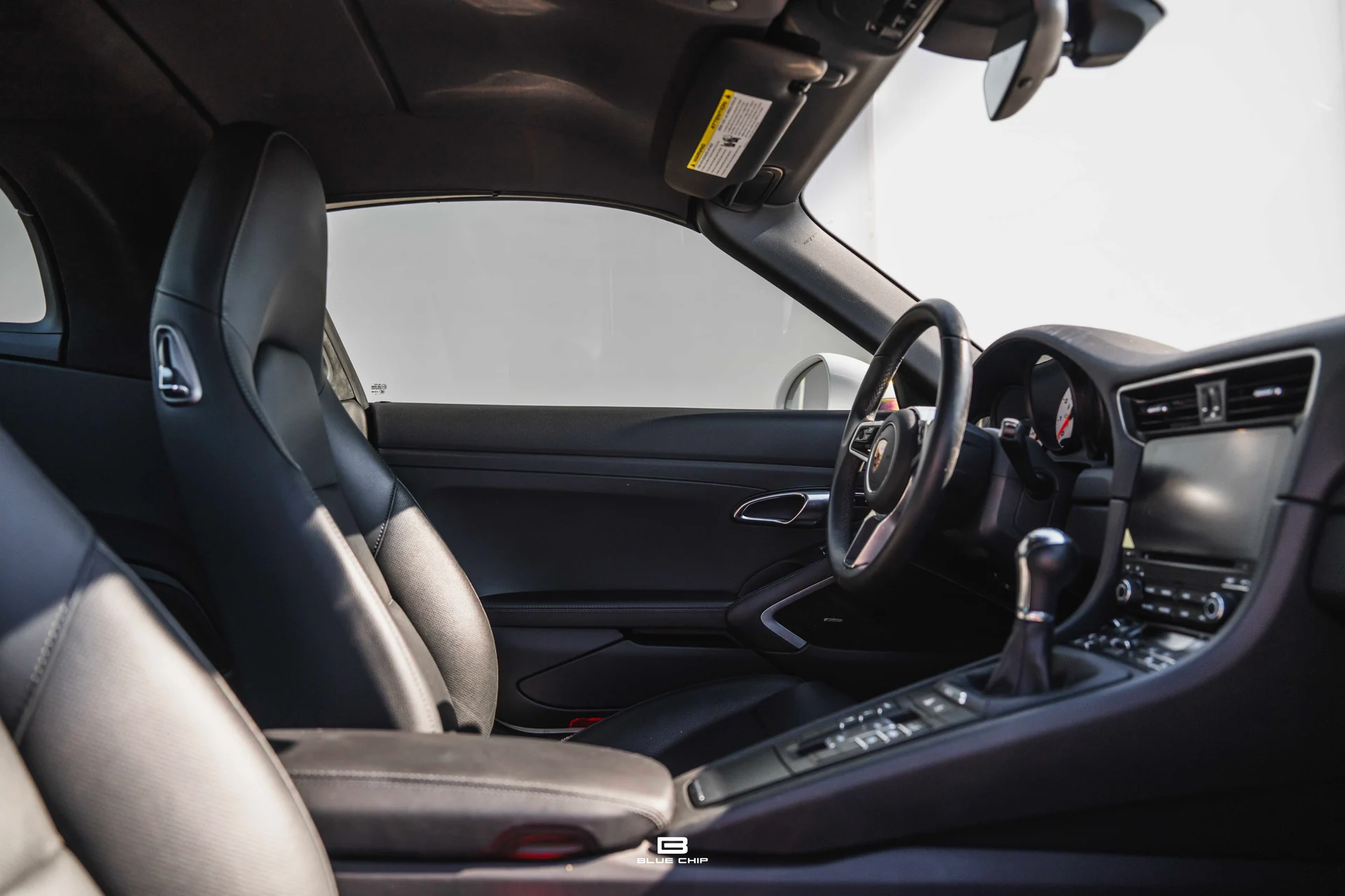mph046_3459567564_6a3082a0edb66160ffed501b_2019_Porsche_911_52_dd67764d01