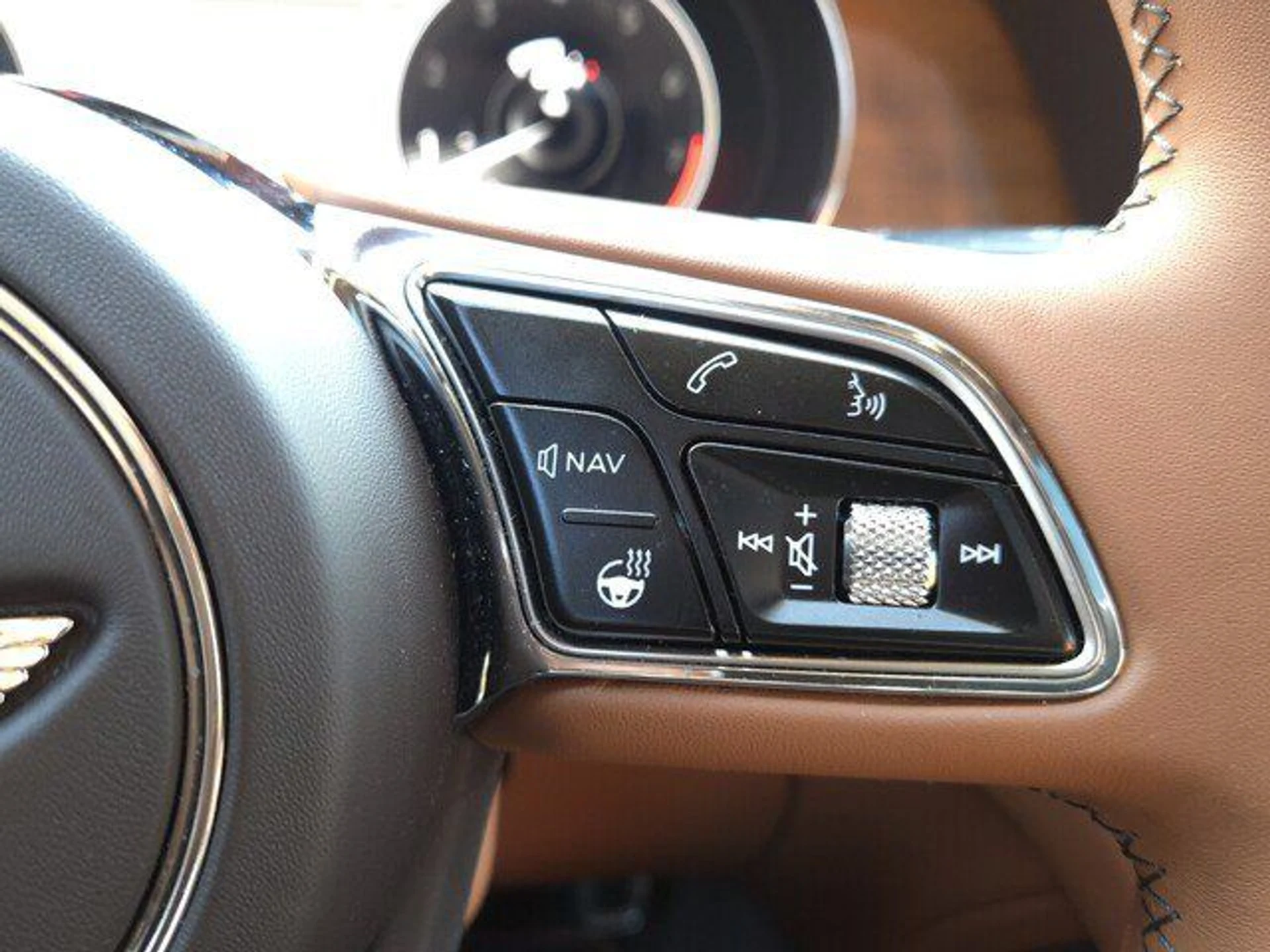 mph046_347012722_41c5b6119688897c61151947b029d561x_1fd0c51d8b