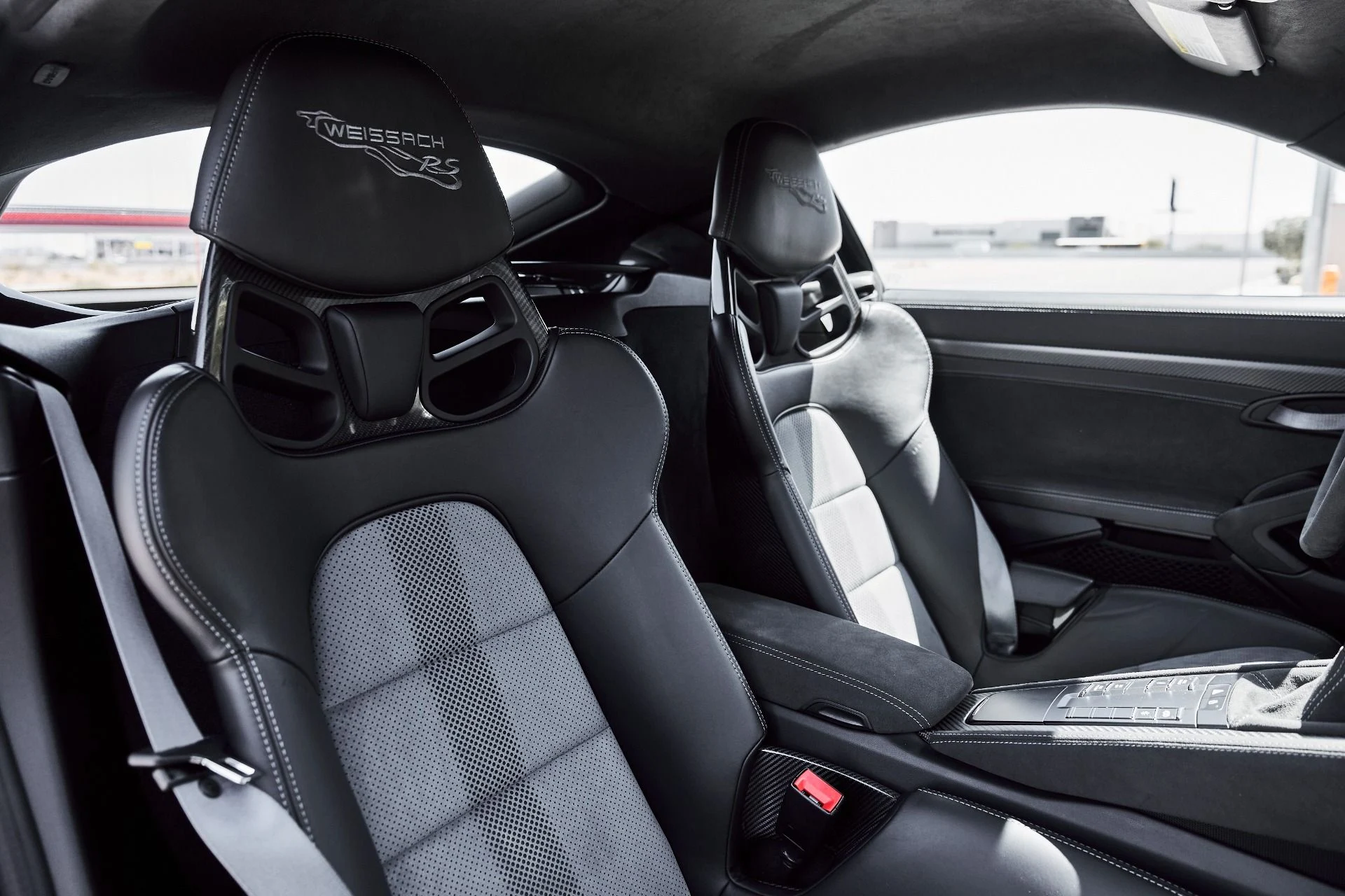 mph046_3475920384_Used_2023_Porsche_718_Cayman_GT_4_RS_1776476779_531c23bb08