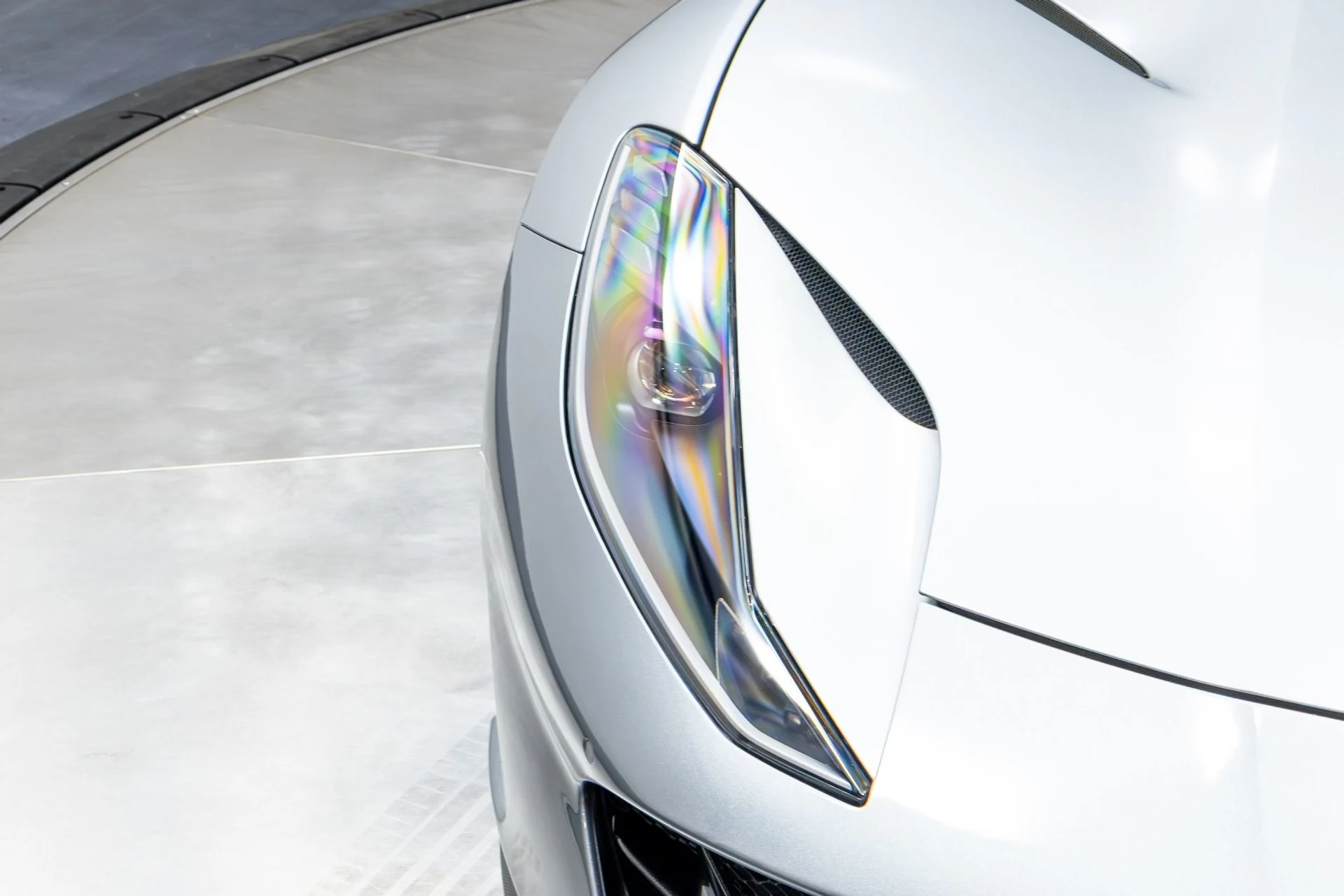 mph046_3493177908_Used_2018_Ferrari_812_Superfast_1777416678_adde57fc49