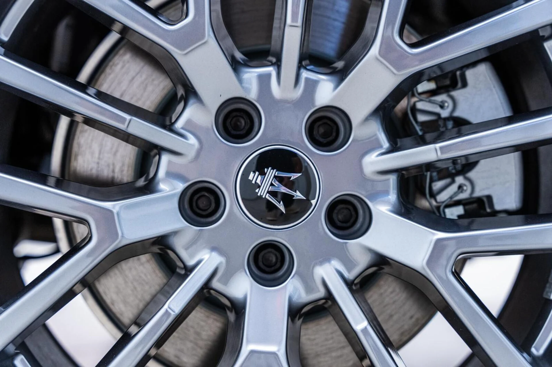 mph046_3500123932_Used_2024_Maserati_Grecale_GT_1761369454_b72d8e0fa6