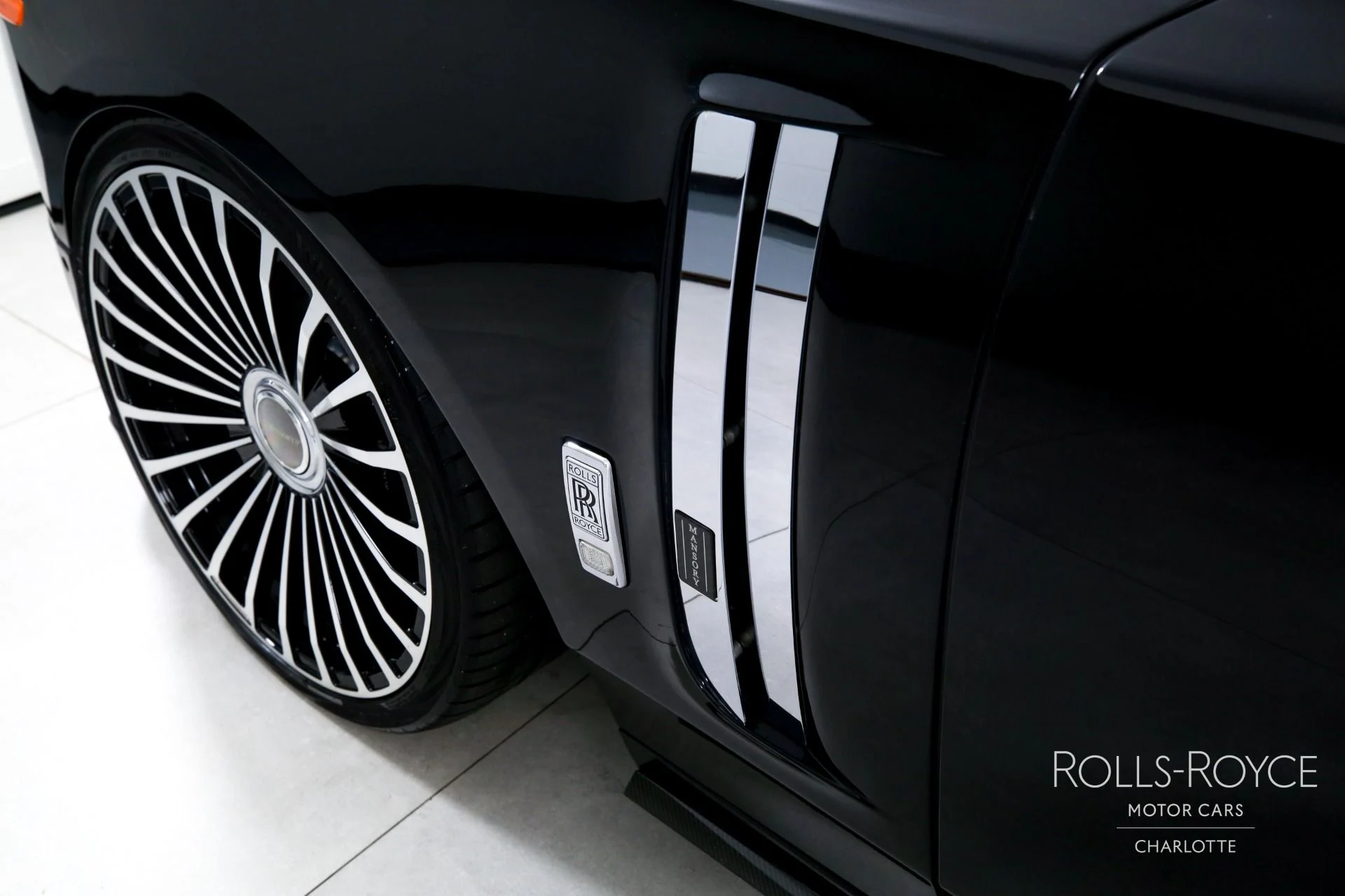 mph046_3504636684_Used_2018_Rolls_Royce_Phantom_1776373846_b3bc523654