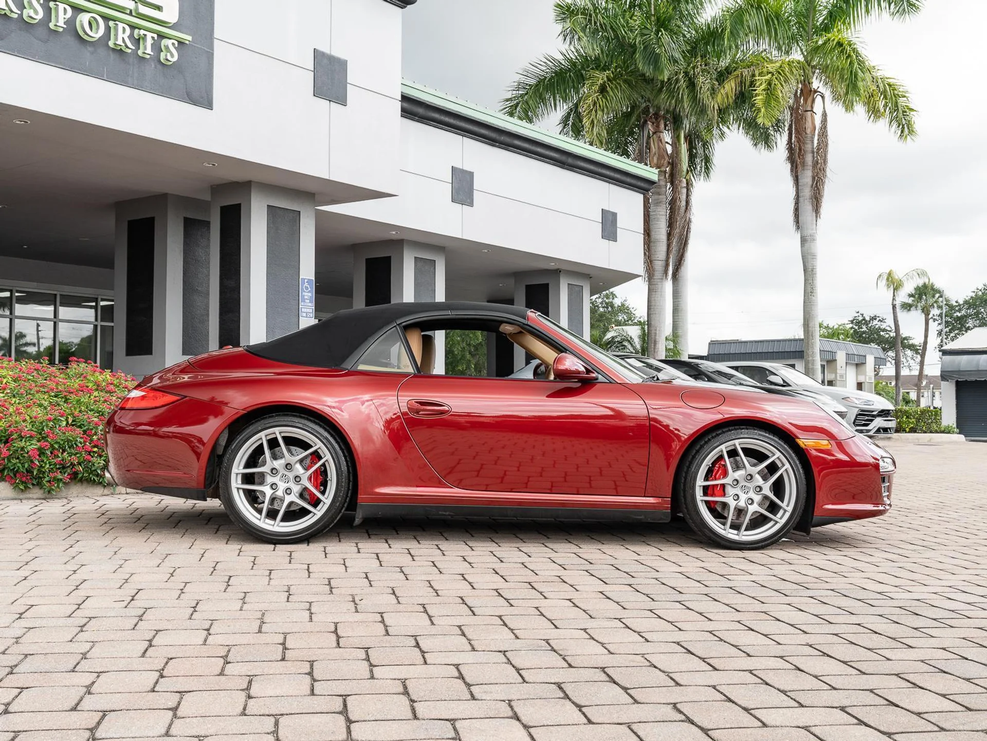 mph046_3529745050_Used_2009_Porsche_911_Carrera_4_S_1783026743_b73e5f7ad5