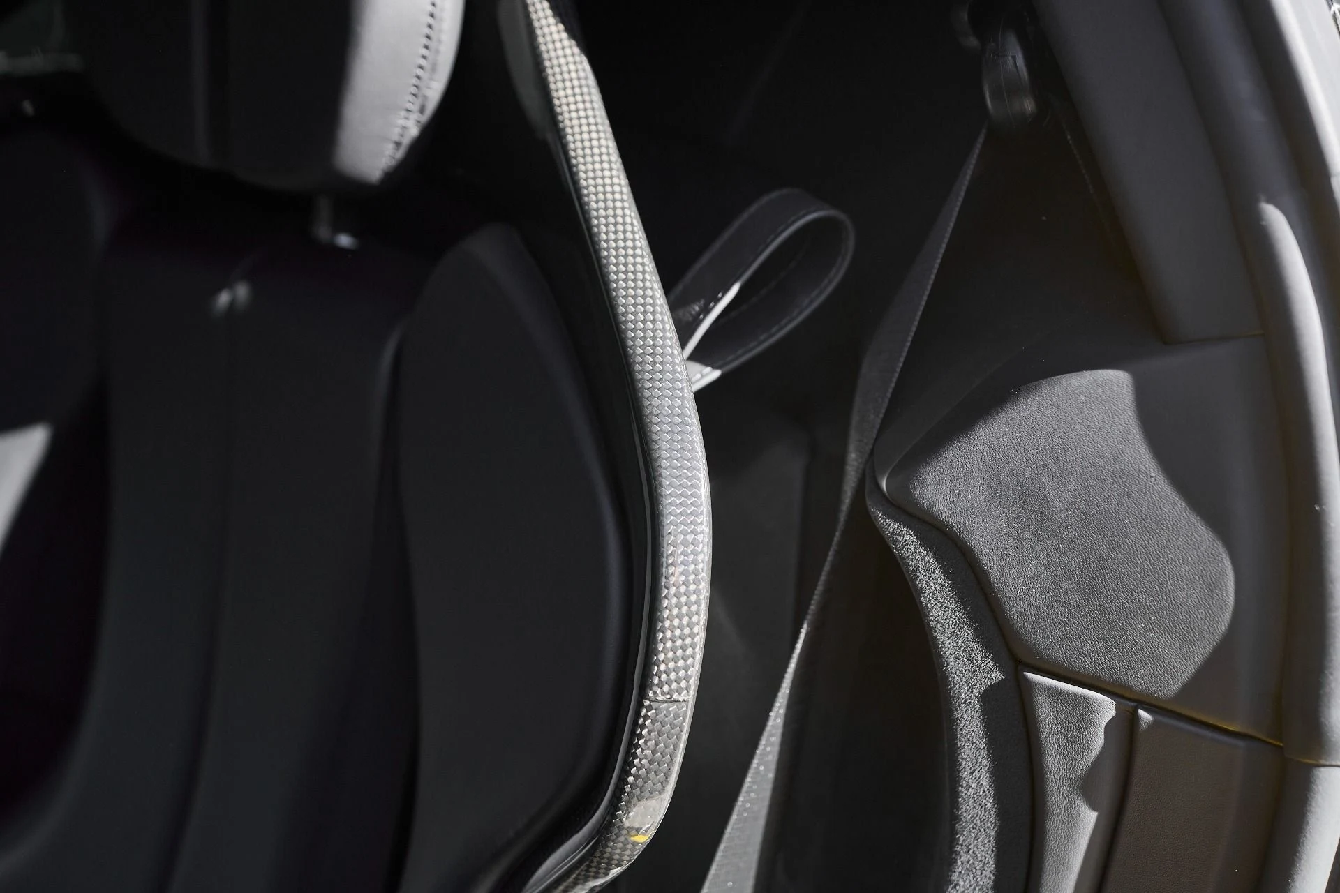 mph046_3541653007_Used_2022_Ferrari_SF_90_Stradale_Base_1762462407_883796a3f0