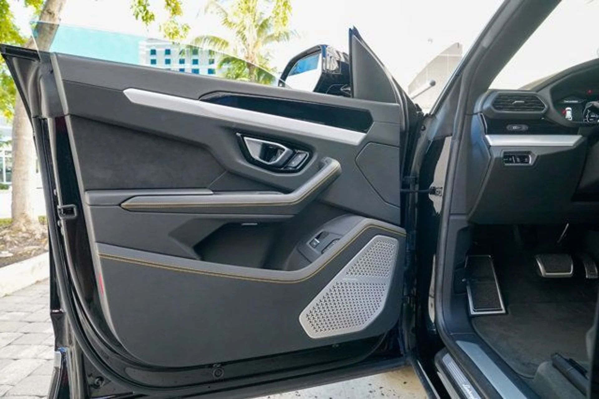 mph046_3575371046_22919705_47_640_bef8b72b12