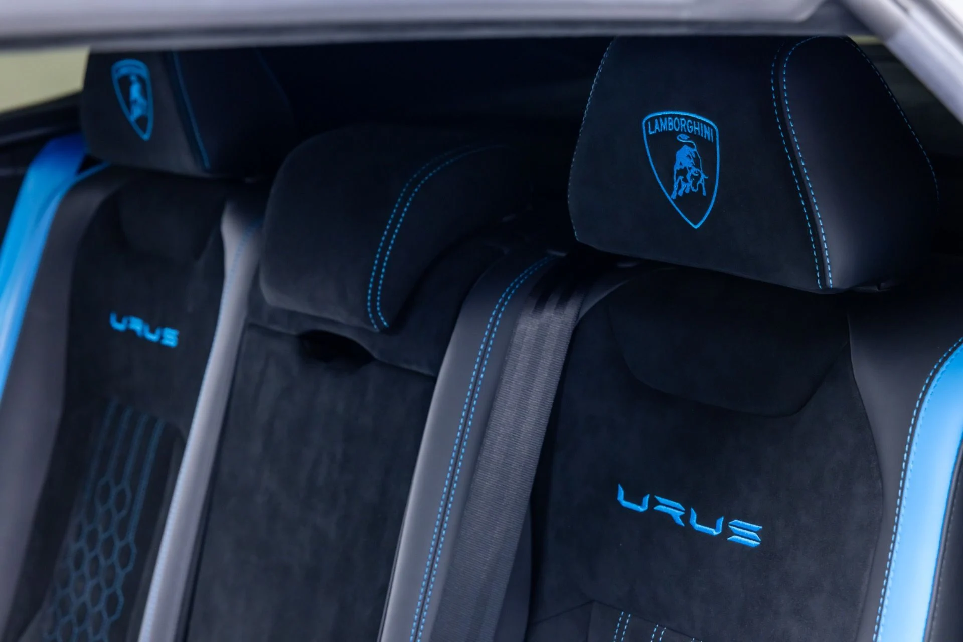 mph046_360539618_13287_p47_l_4ec0a6e626