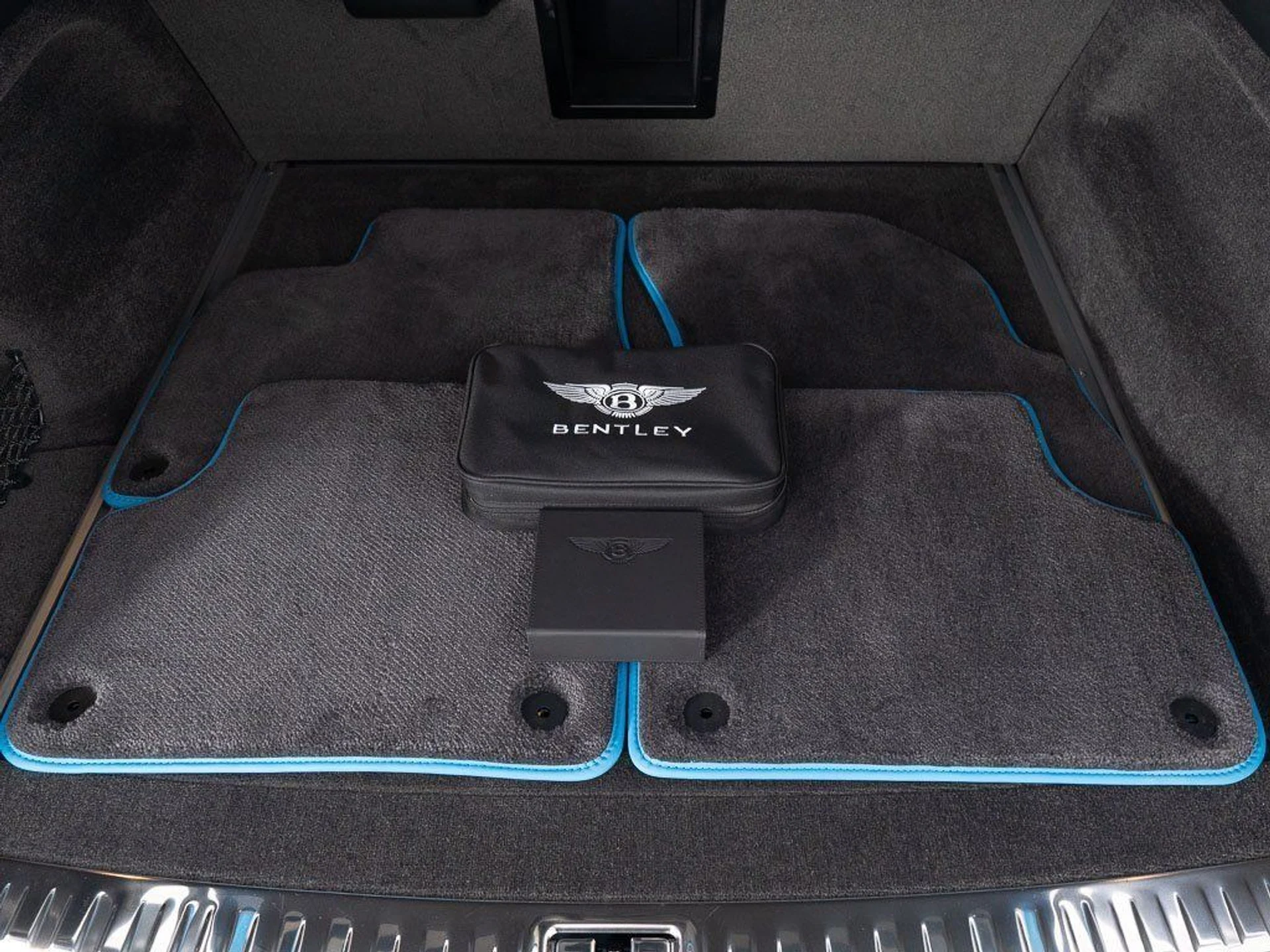 mph046_3606428162_ebd985008a5d1f809da6658660424741_991bfb6a90