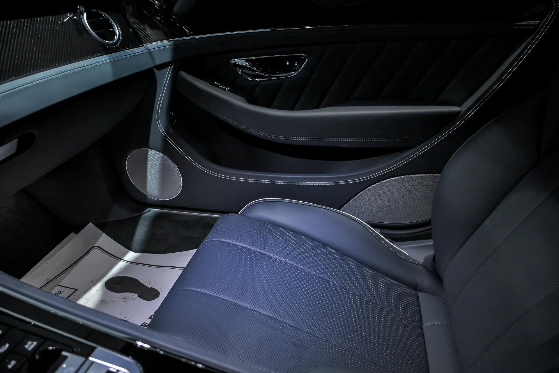 mph046_3609670176_Used_2024_Bentley_Continental_GT_V8_Coupe_1766137578_1dc3225679