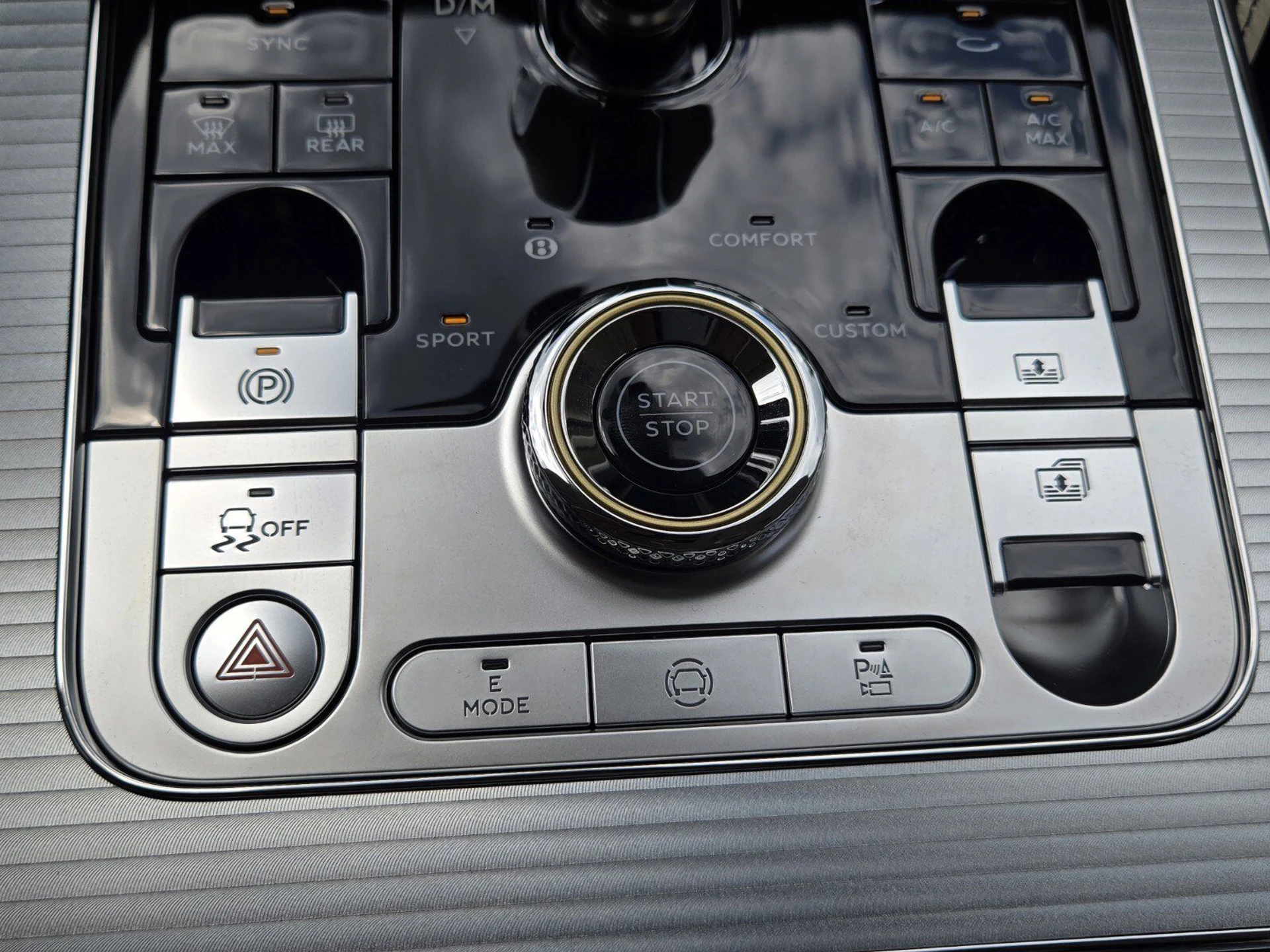 mph046_363009065_9a7ed3b3730da64f7a9a44de941ba88cx_061ed7c068