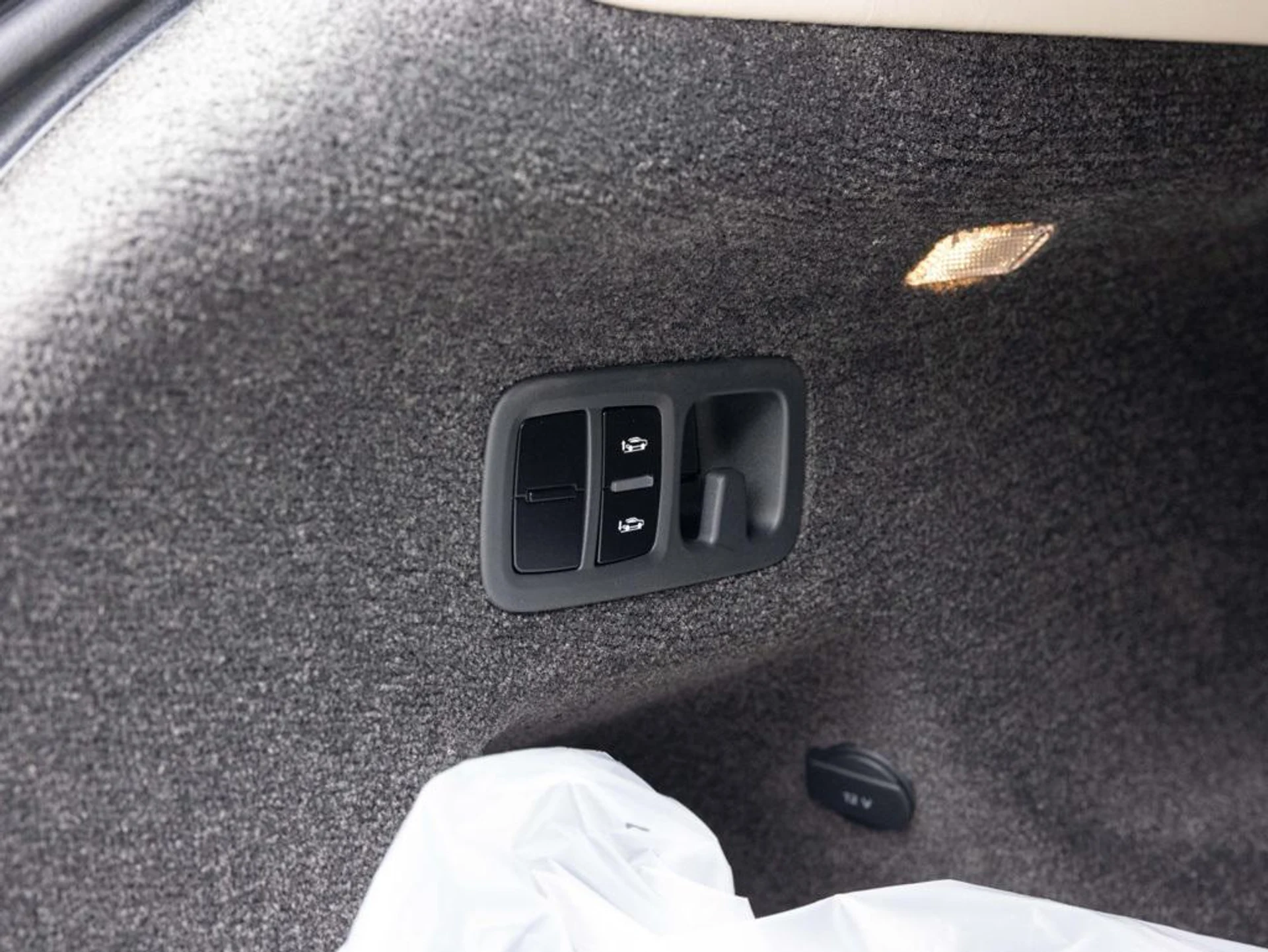 mph046_3633328079_444557824_688defaeb8367c48735ada17_18aedea853