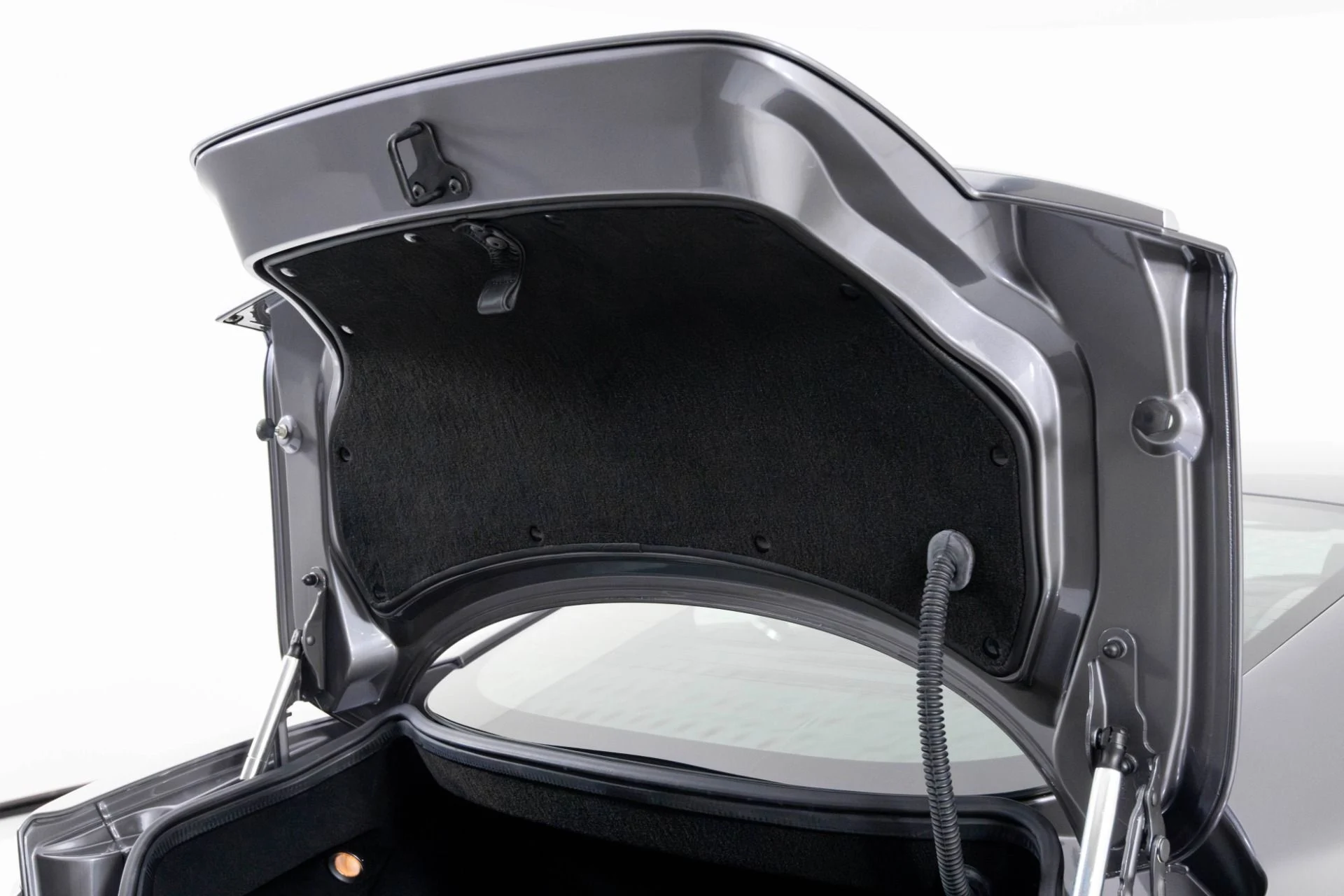 mph046_3634107151_Used_2009_Aston_Martin_DBS_1763602396_a2239f6087