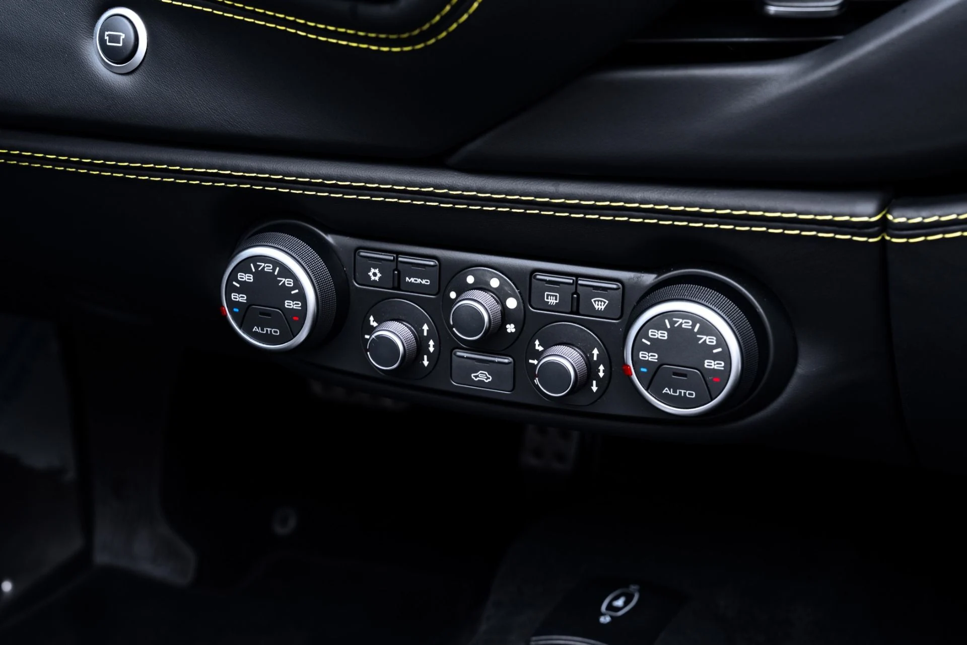 mph046_3642141941_Used_2018_Ferrari_488_Spider_1771880321_1a18db3b6e