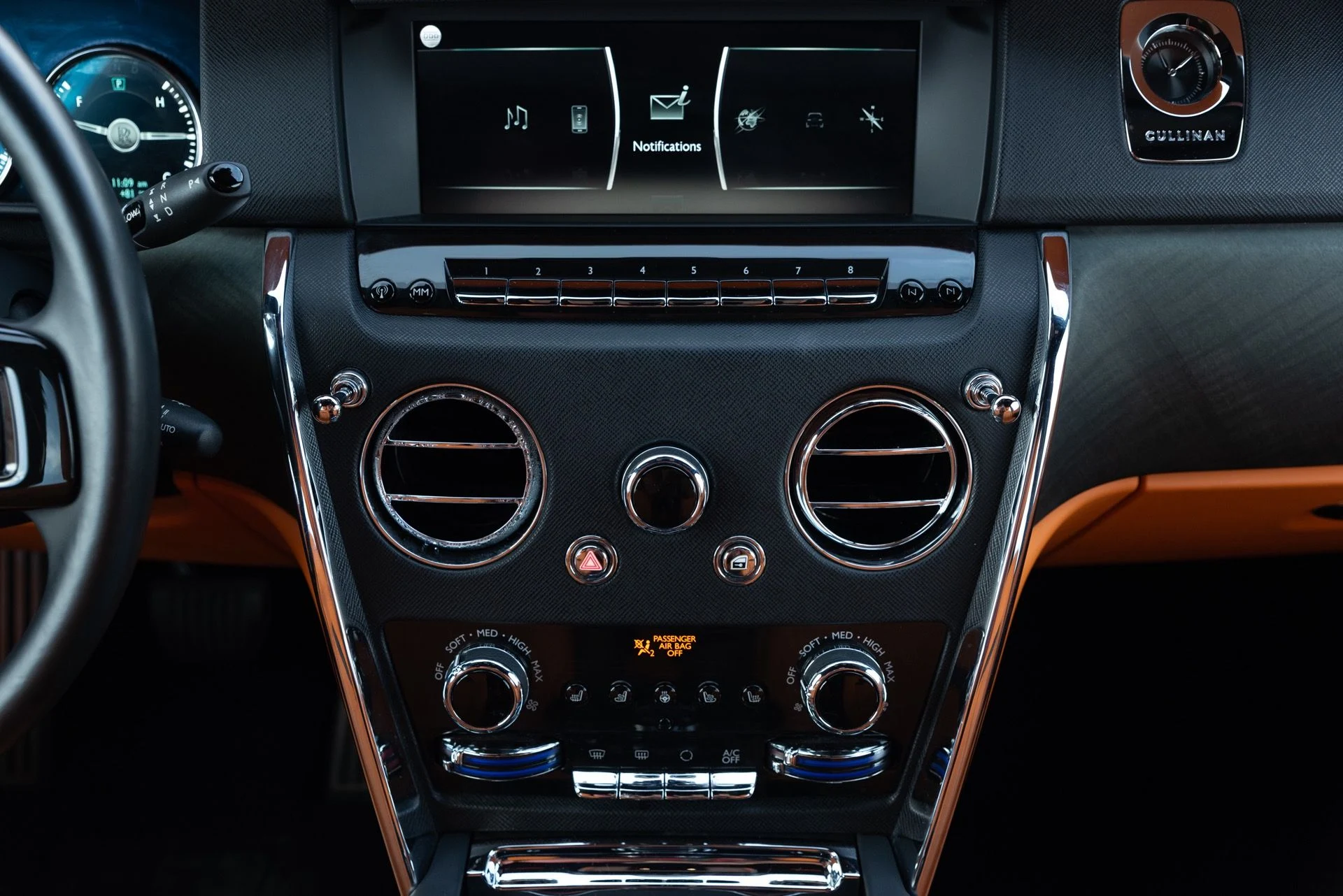 mph046_3662218046_Used_2020_Rolls_Royce_Cullinan_1764721010_86a7c57850