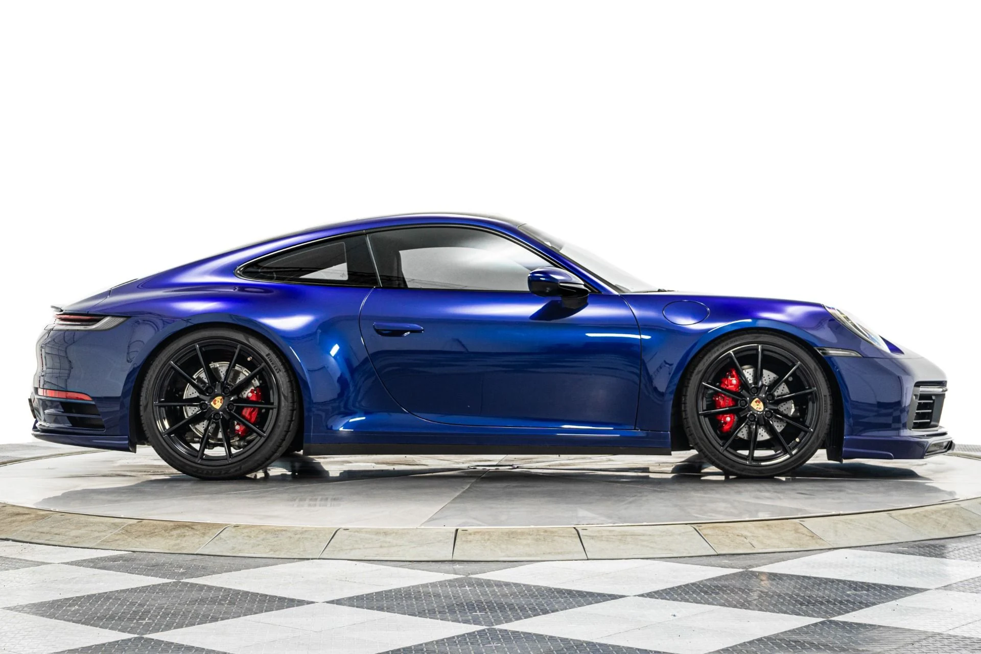 mph046_3677850791_Used_2022_Porsche_911_Carrera_Premium_Package_Plus_Two_Tone_Interior_1780607080_c583329b9f