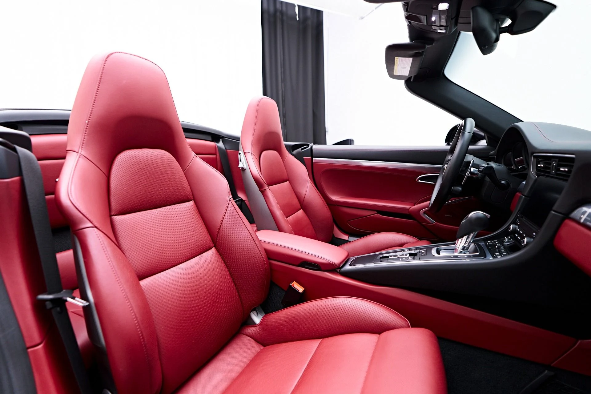 mph046_3683236462_Used_2019_Porsche_911_Turbo_1750270685_1b9a63b697