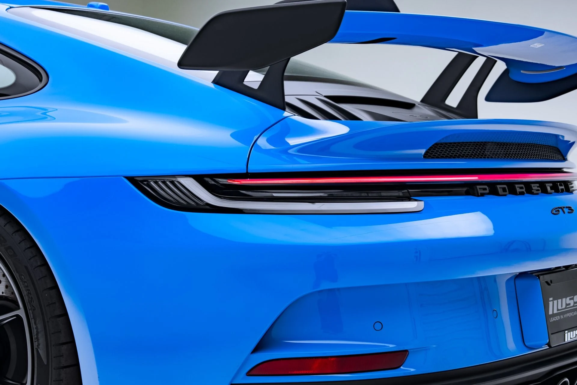 mph046_36842600_Used_2023_Porsche_911_GT_3_1771960817_2b5887ea04