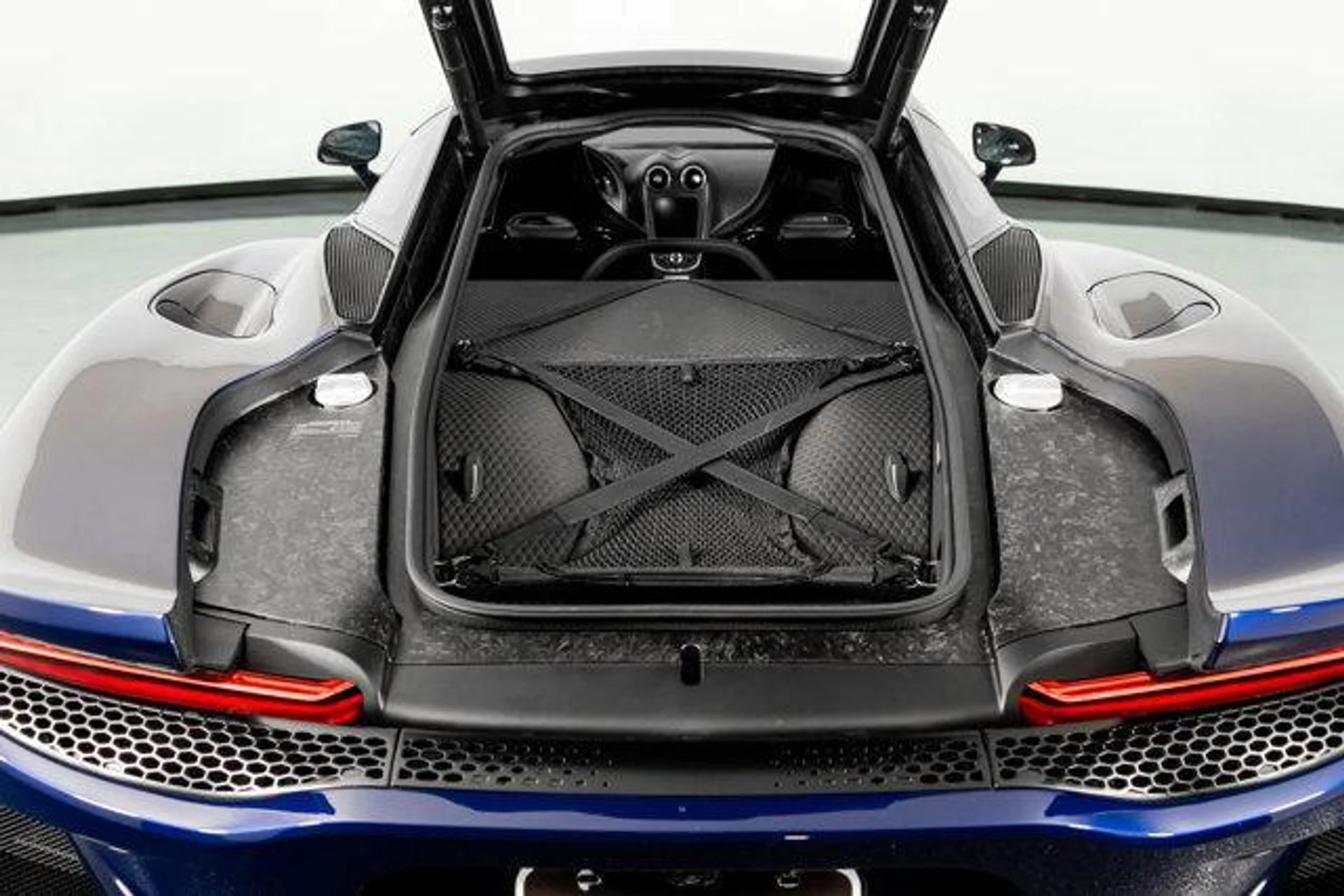 mph046_3698818498_rq_Jv_Fh_Mq_Sri1_R5vi85_Coh_Oxz_N24_667320c598