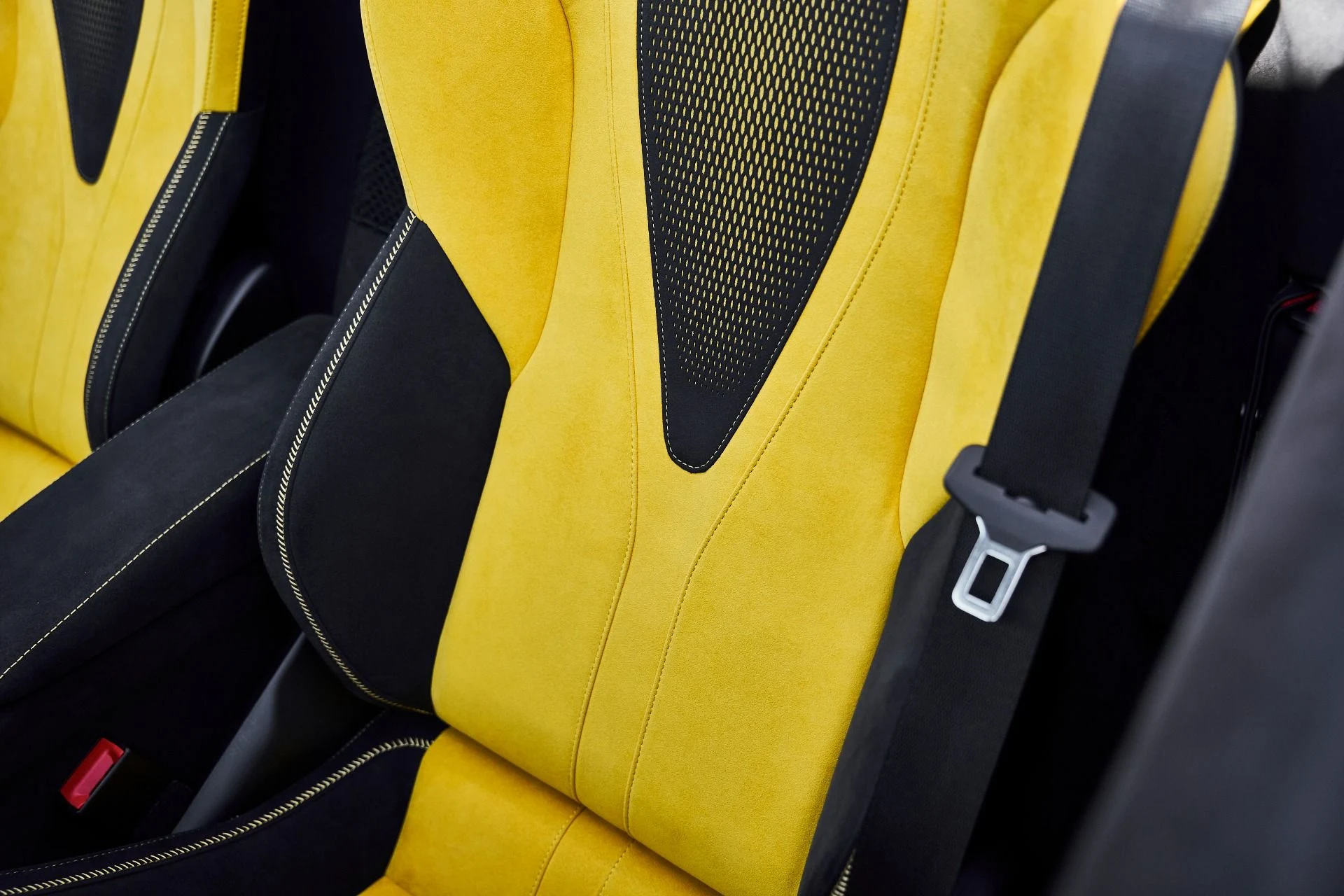 mph046_3701783879_Used_2026_Mc_Laren_750_S_1775868072_dc0f827d39