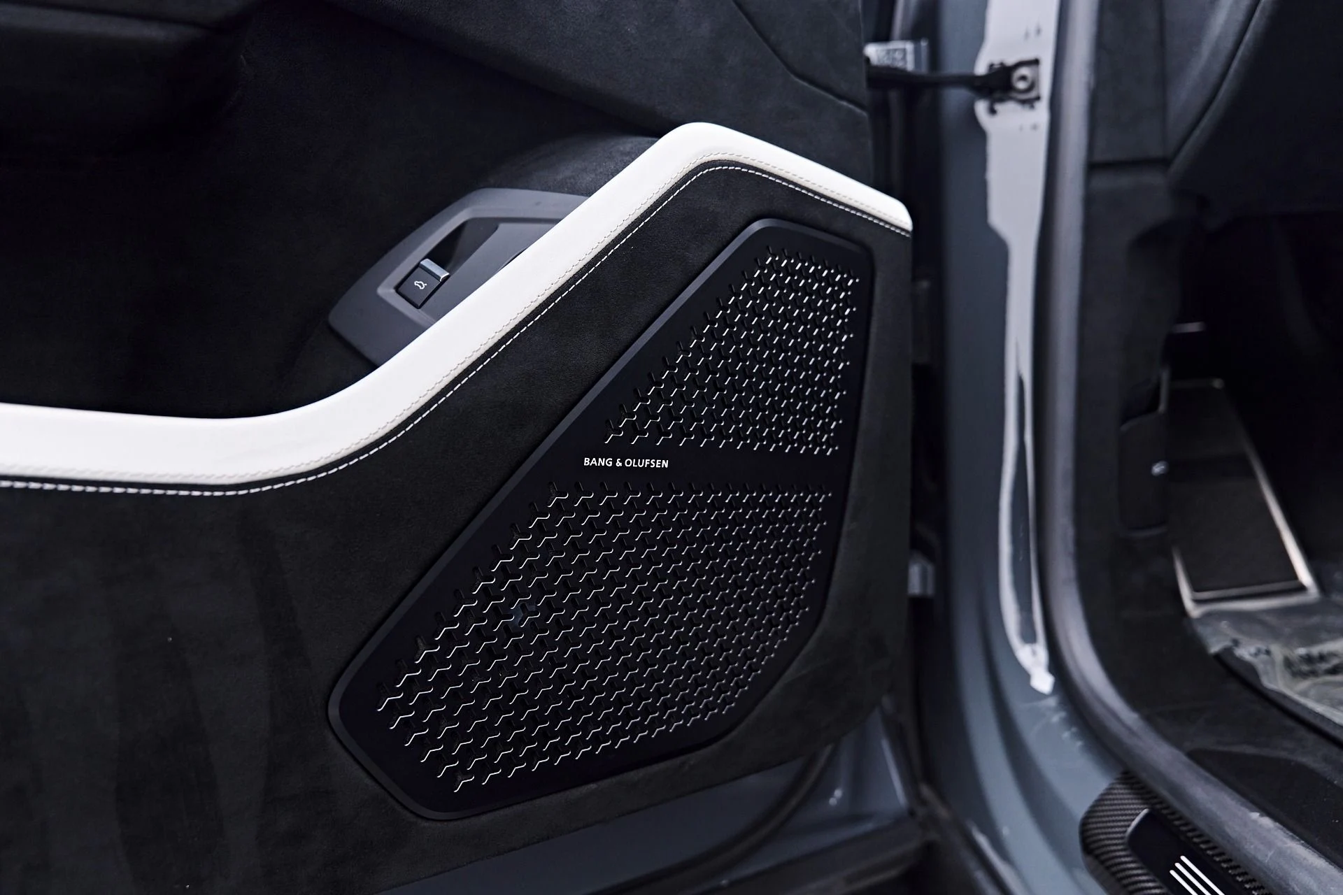 mph046_3704733190_Used_2023_Lamborghini_Urus_Performante_1785711316_d41a39d718