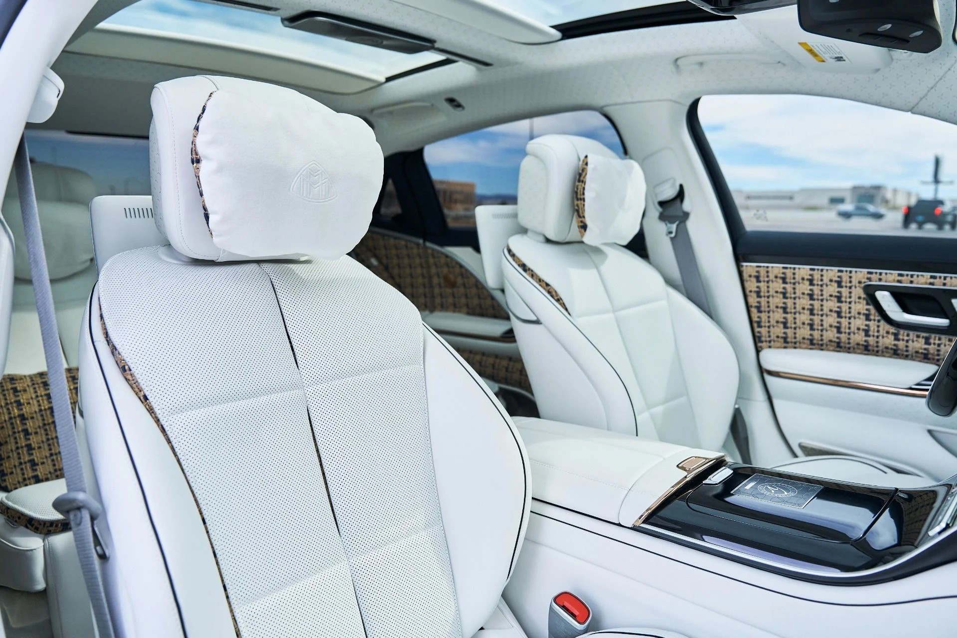 mph046_3722918937_Used_2023_Mercedes_Benz_S_Class_Maybach_S_680_1772678607_fb39009541