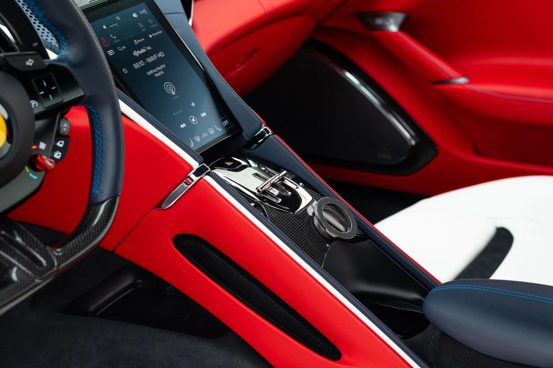 mph046_3723525751_Used_2023_Ferrari_Roma_1777005512_29b21843e7