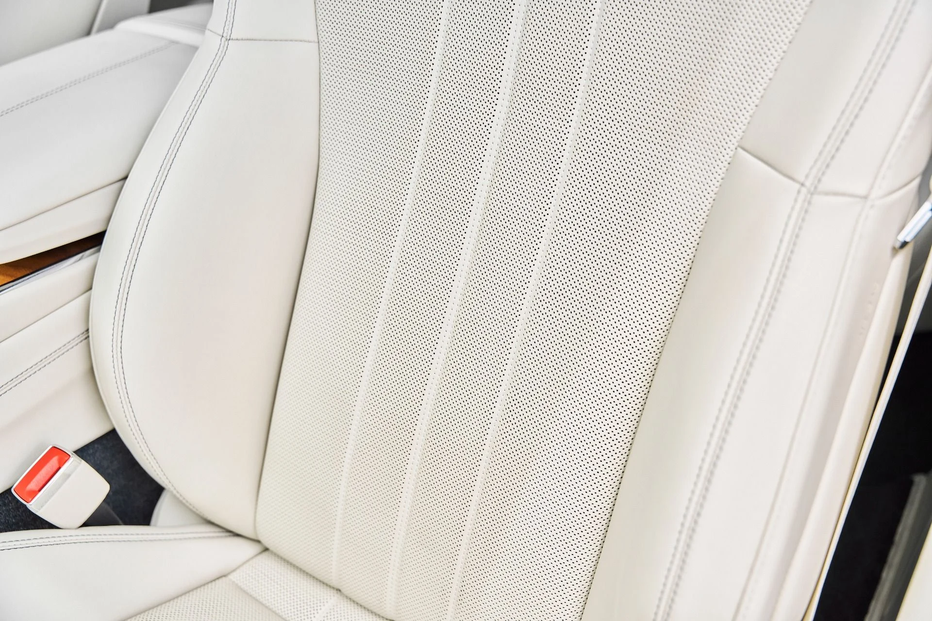 mph046_3732100755_Used_2021_Bentley_Flying_Spur_V8_1779867090_b0e976e53c