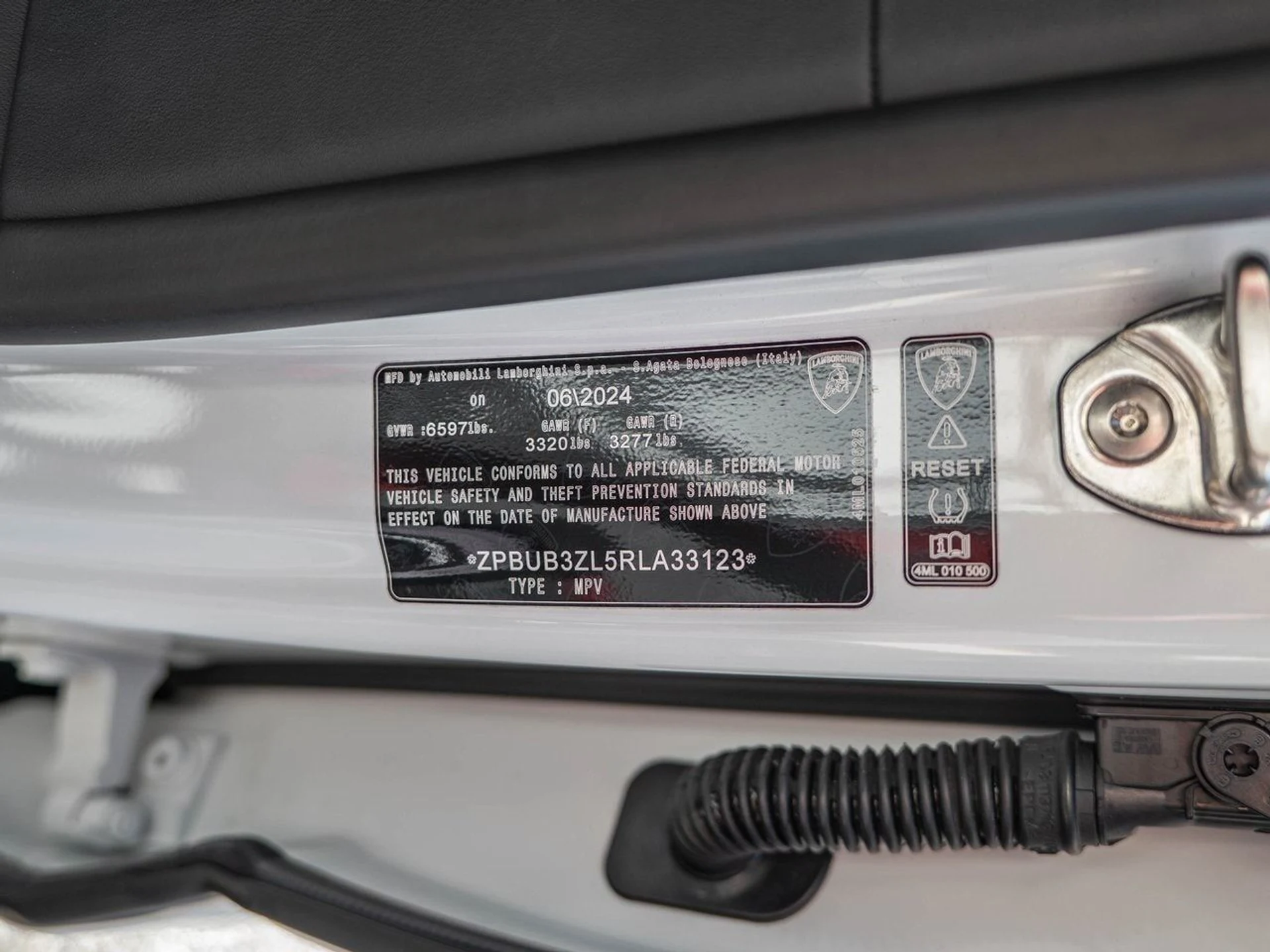 mph046_3743457355_927f822a0c06c9d439217a4028bc5b86x_0ecb0c371b