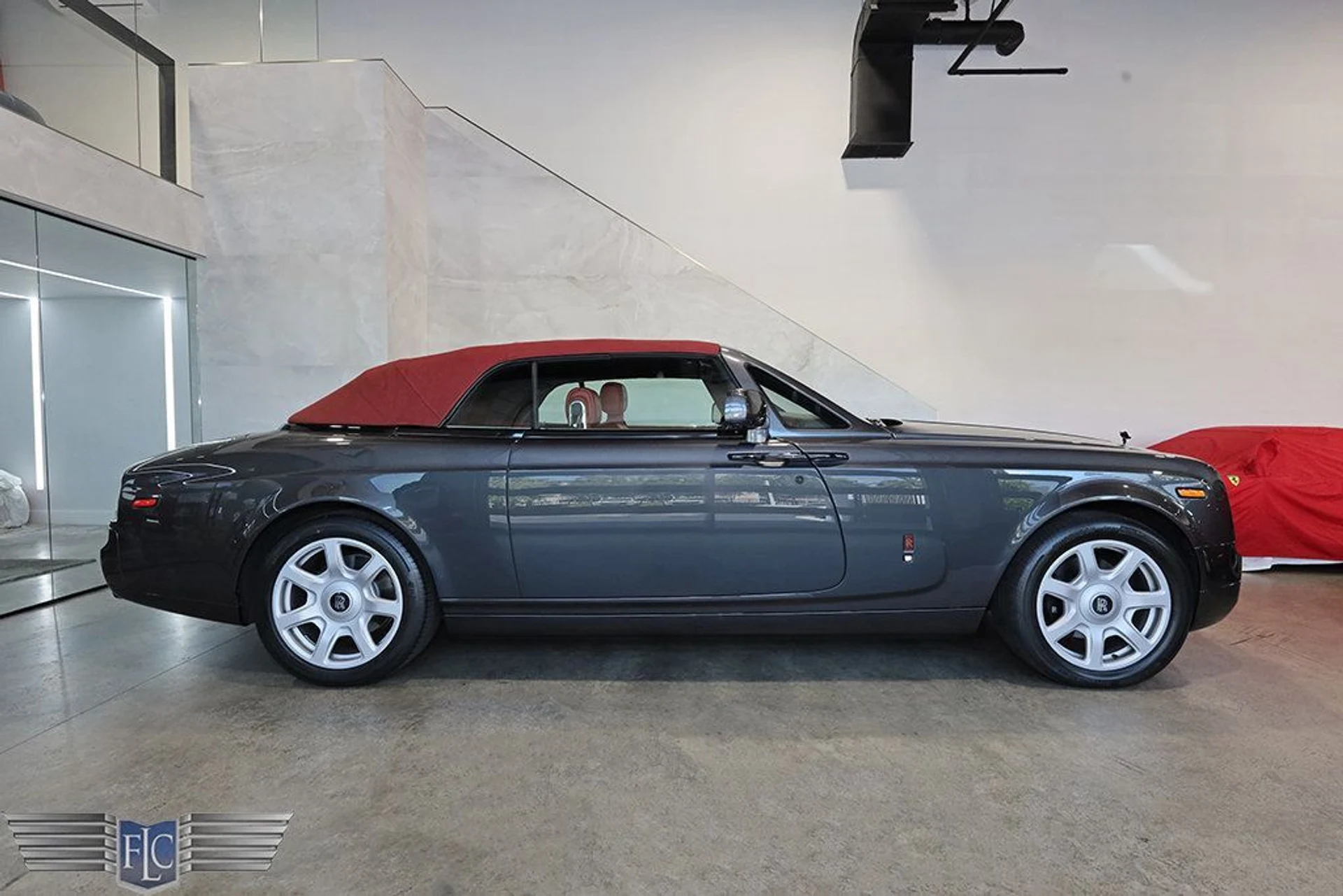 mph046_3753838965_used_2017_rolls_royce_phantom_drophead_coupe_9689_23040582_47_1024_975815a493