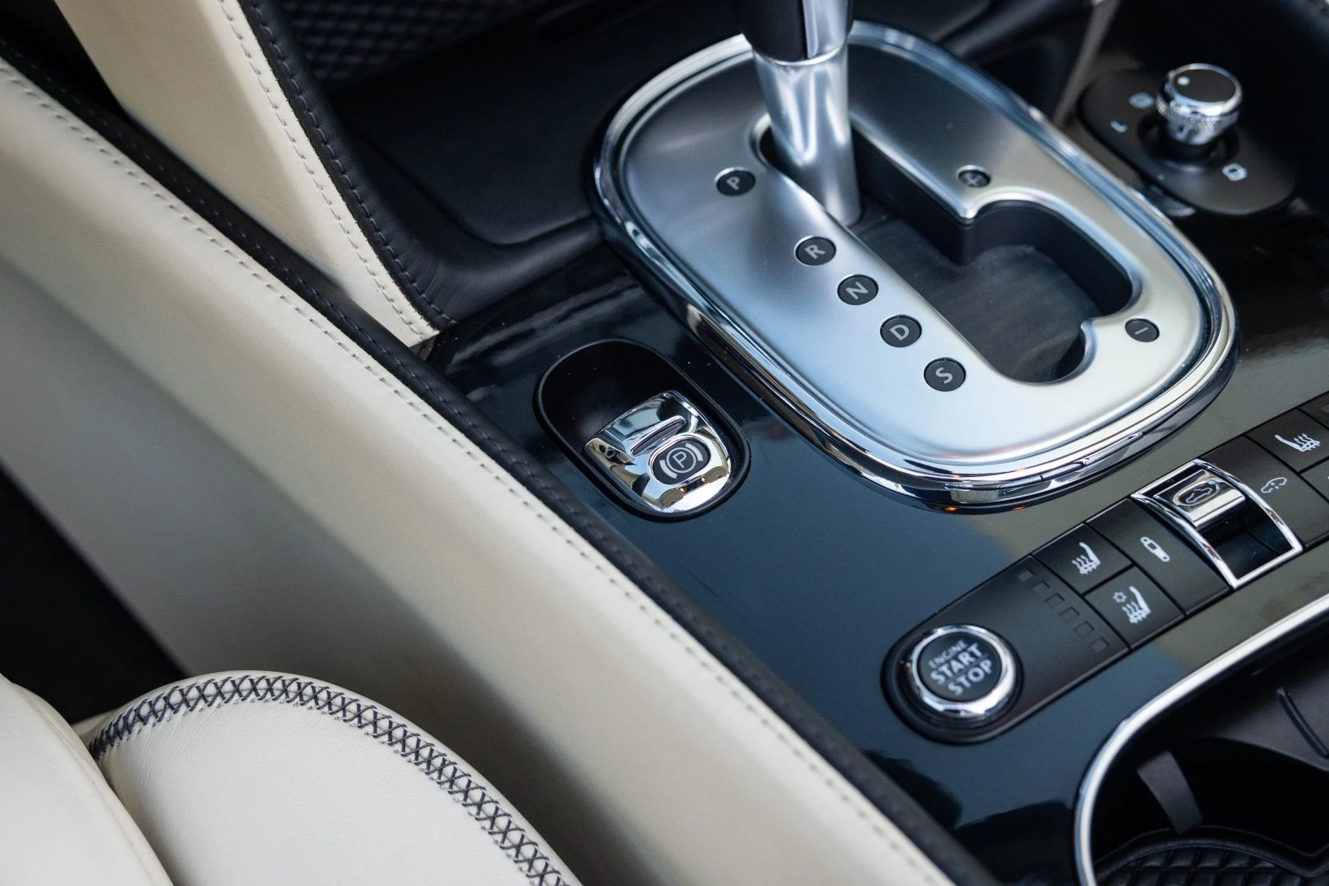 mph046_3755429511_Used_2015_Bentley_Continental_GT_V8_S_1769717310_c22c0696e9