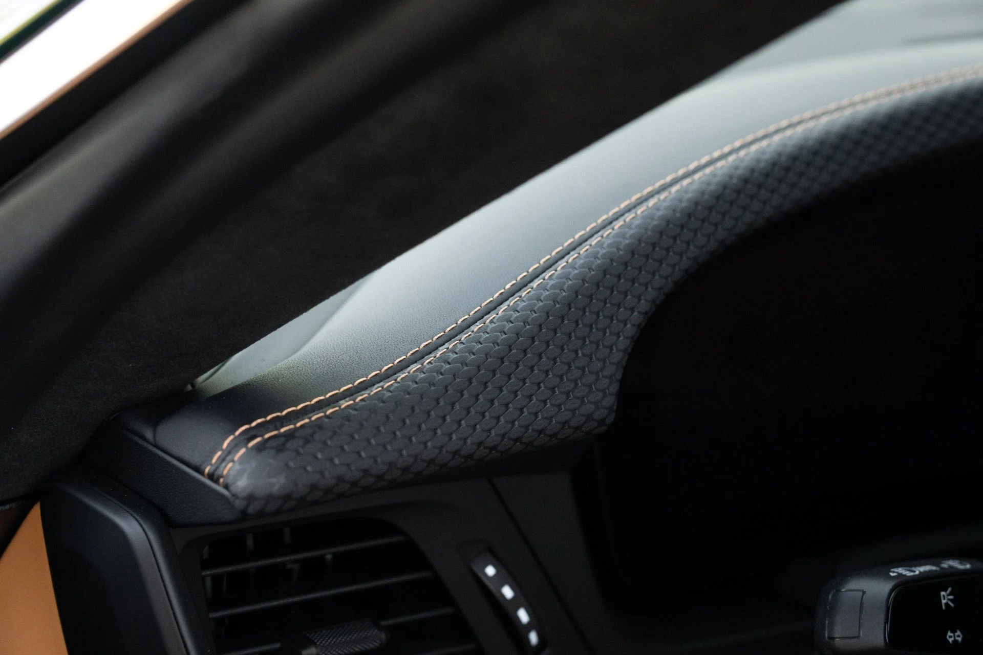 mph046_377495640_Used_2026_Porsche_911_GT_3_Touring_1770143984_f066073c9c