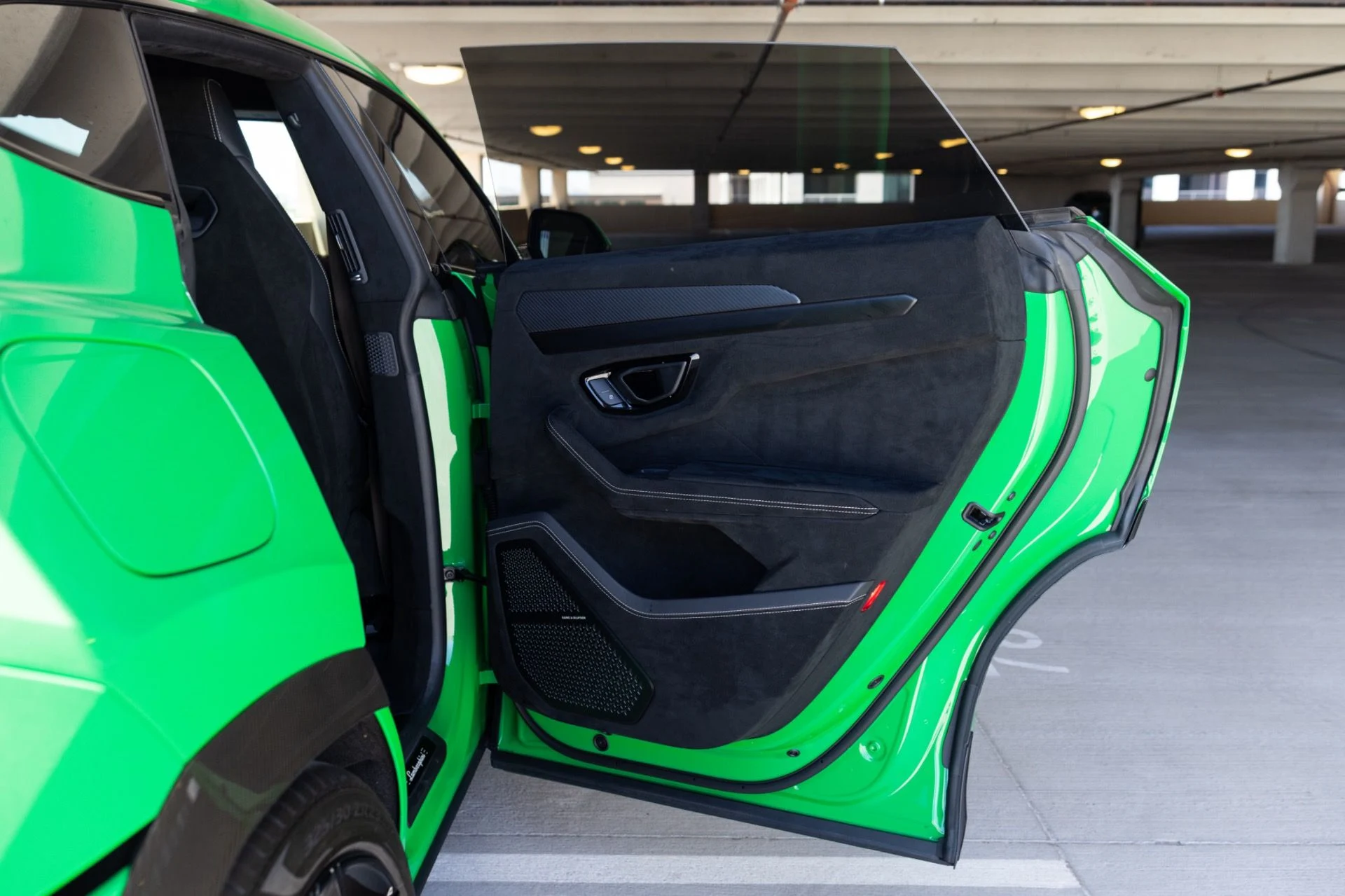 mph046_378131479_Used_2023_Lamborghini_Urus_Performante_1780091172_b5745bdd05