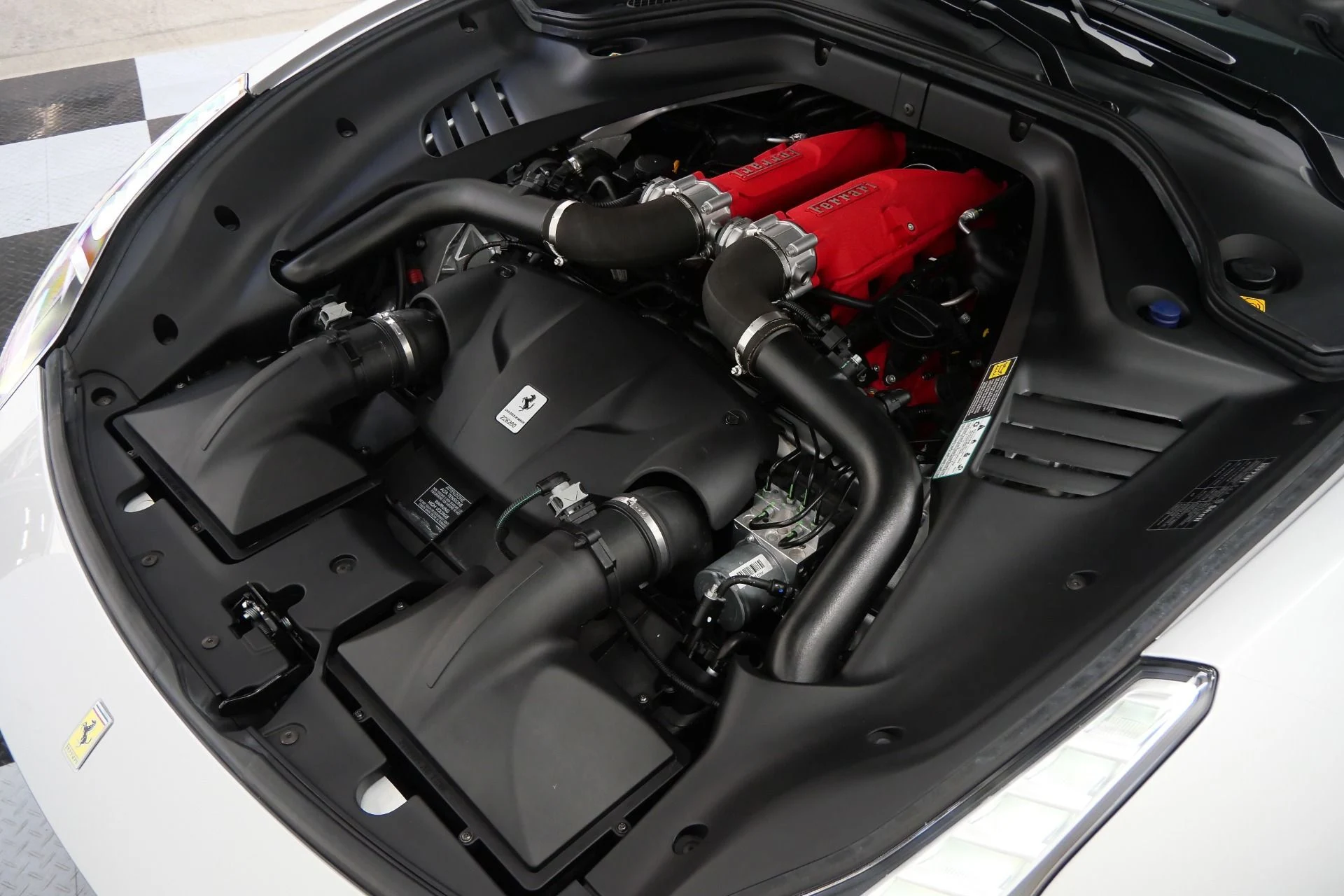 mph046_3788108945_Used_2017_Ferrari_California_T_Extremely_Low_Miles_Ventilated_Seats_Beautiful_1776887153_dea48abd44
