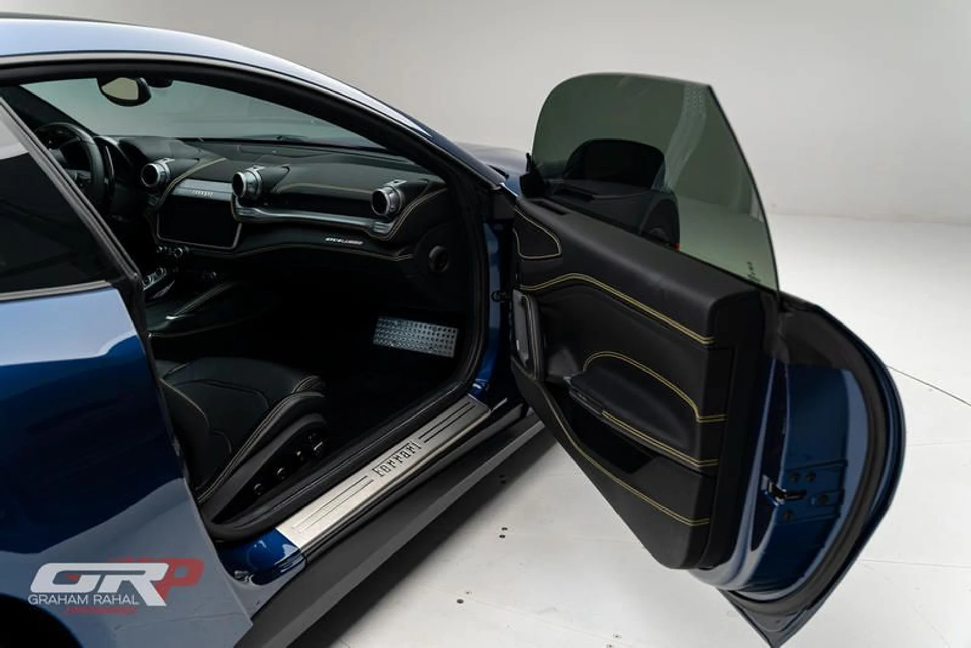 mph046_3820506307_5_A78_FE_7_A_2984_4_B15_8_A63_D5_AF_3_B61_FB_7_F_f404fe518b