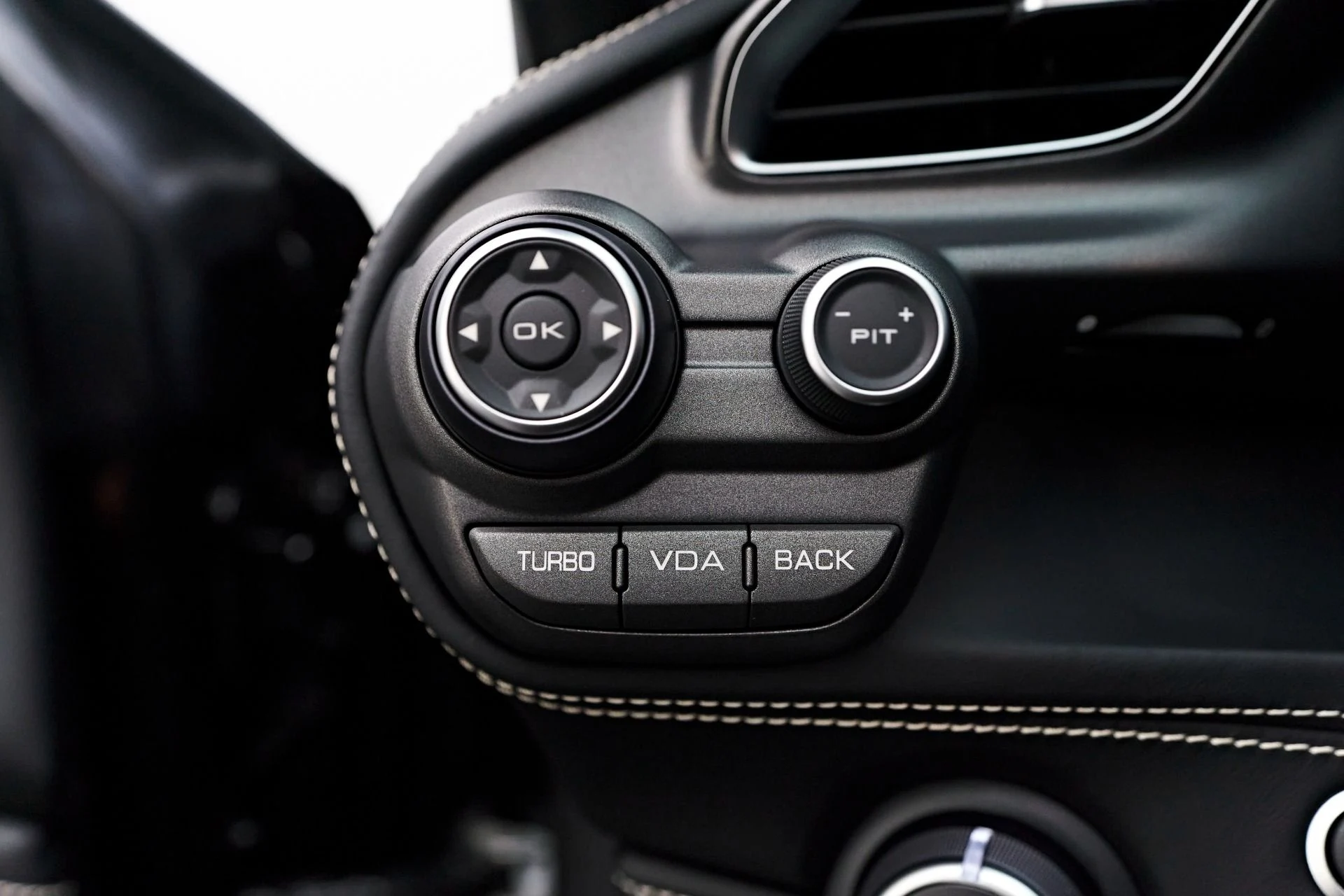 mph046_3823586445_Used_2018_Ferrari_488_Spider_Base_1717624092_04edd79044