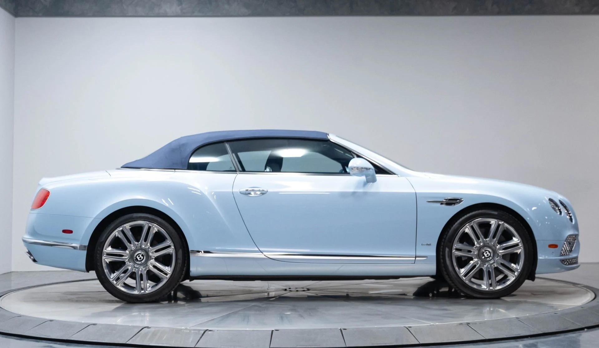 mph046_3827563812_Used_2016_Bentley_Continental_GT_W12_1783611545_e4e792deae