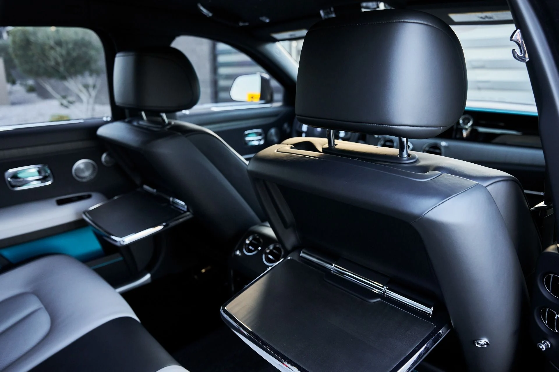 mph046_3831050054_Used_2025_Rolls_Royce_Ghost_Base_1770087458_d1f0226166