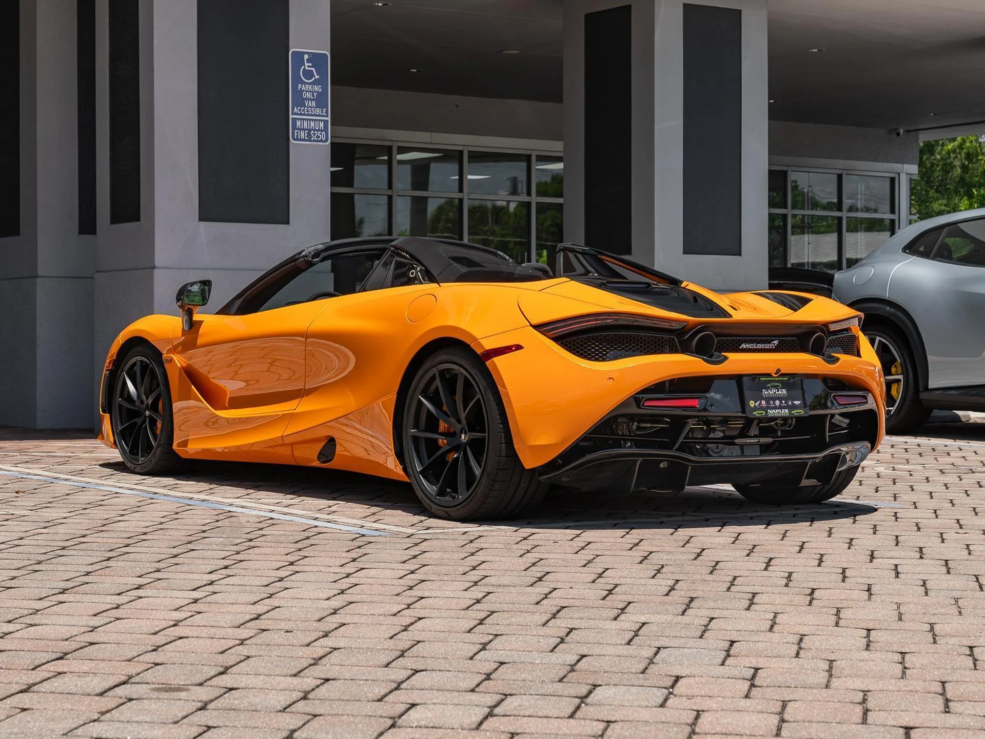 mph046_3833039238_Used_2022_Mc_Laren_720_S_Performance_1778364288_22f8b7b967